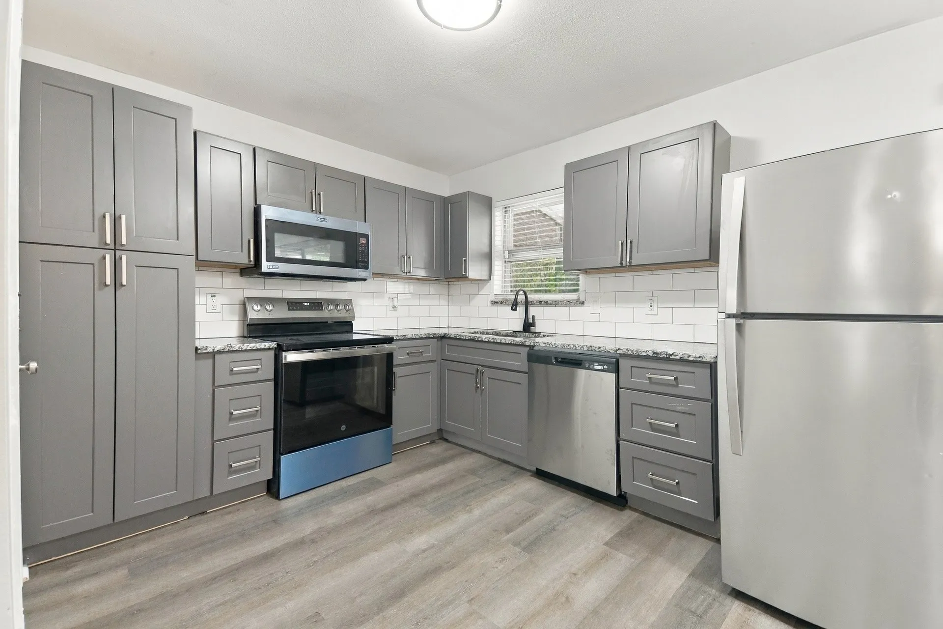 Single Family Residence For Rent in Dallas County , 2420 Bamboo Street, Mesquite, Texas 75150, 3 Bedroom, 2 Bathroom, 1 Garage spaces, 1,046 Sqft, built in 1961, mls#21399158, Real Estate Agent in Mesquite, Homes For Rent in Dallas county, Homes For Rent in Mesquite, Realtor in Mesquite Texas, Real Estate Brokerage Independent Realty Texas, Luminita Cordes Realtor