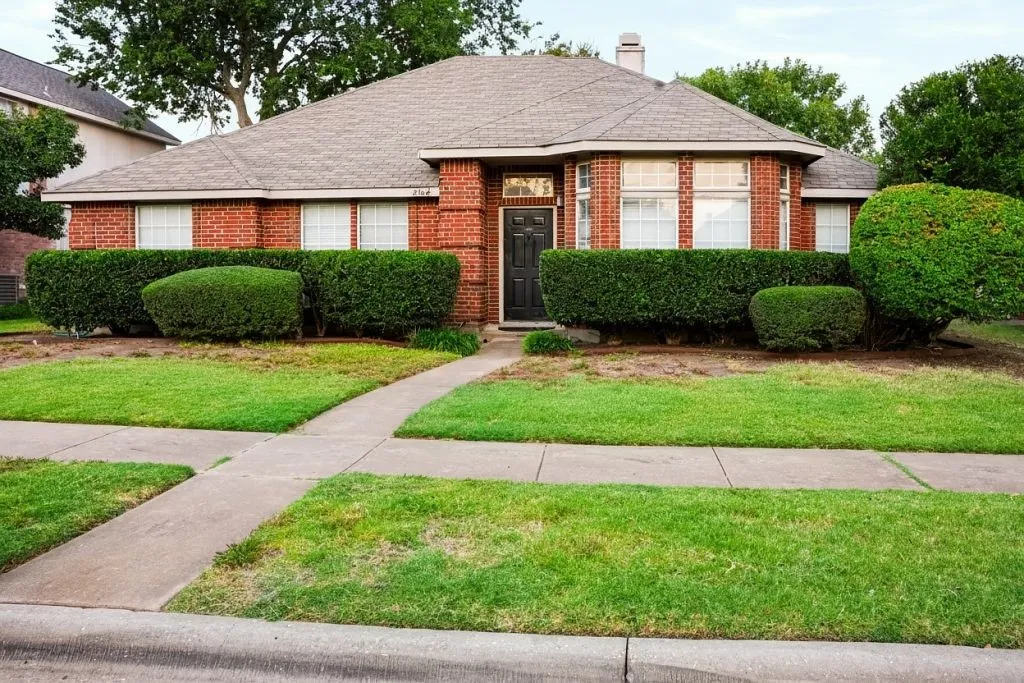 Single Family Residence For Sale in Collin County , 3304 Sedona Lane, Mc Kinney, Texas 75070, 3 Bedroom, 2 Bathroom, 2 Garage spaces, 1,928 Sqft, built in 1989, mls#21398594, Real Estate Agent in Mc Kinney, Homes For Sale in Collin county, Homes For Sale in Mc Kinney, Realtor in Mc Kinney Texas, Real Estate Brokerage Independent Realty Texas, Luminita Cordes Realtor