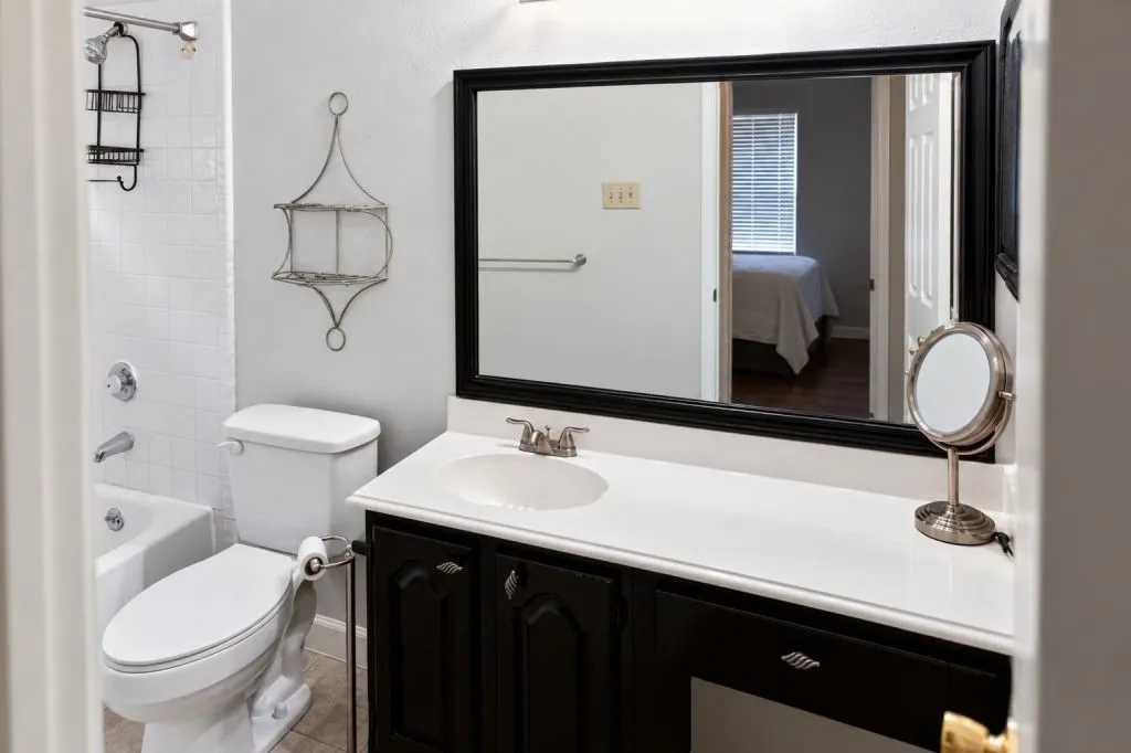 Single Family Residence For Sale in Collin County , 3304 Sedona Lane, Mc Kinney, Texas 75070, 3 Bedroom, 2 Bathroom, 2 Garage spaces, 1,928 Sqft, built in 1989, mls#21398594, Real Estate Agent in Mc Kinney, Homes For Sale in Collin county, Homes For Sale in Mc Kinney, Realtor in Mc Kinney Texas, Real Estate Brokerage Independent Realty Texas, Luminita Cordes Realtor