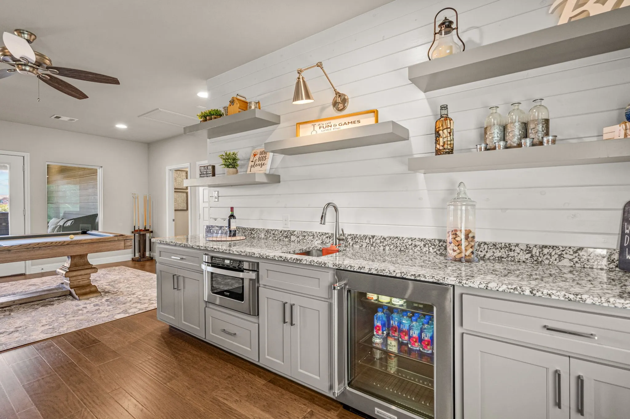 Built-in Appliances and Sink