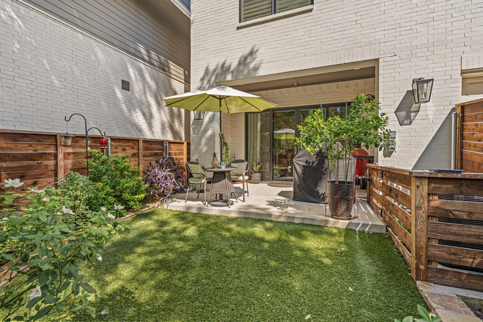 Backyard Patio with Artificial Turf