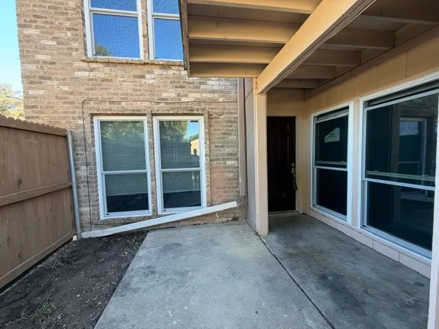 Condominium For Rent in Tarrant County , 5600 Boca Raton Boulevard 156, Fort Worth, Texas 76112, 3 Bedroom, 2 Bathroom, Garage spaces, 1,445 Sqft, built in 1972, mls#21399048, Real Estate Agent in Fort Worth, Homes For Rent in Tarrant county, Homes For Rent in Fort Worth, Realtor in Fort Worth Texas, Real Estate Brokerage Independent Realty Texas, Luminita Cordes Realtor