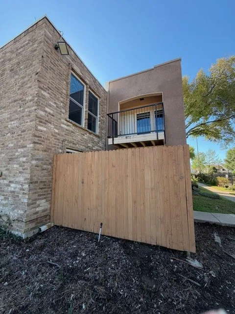 Condominium For Rent in Tarrant County , 5600 Boca Raton Boulevard 156, Fort Worth, Texas 76112, 3 Bedroom, 2 Bathroom, Garage spaces, 1,445 Sqft, built in 1972, mls#21399048, Real Estate Agent in Fort Worth, Homes For Rent in Tarrant county, Homes For Rent in Fort Worth, Realtor in Fort Worth Texas, Real Estate Brokerage Independent Realty Texas, Luminita Cordes Realtor