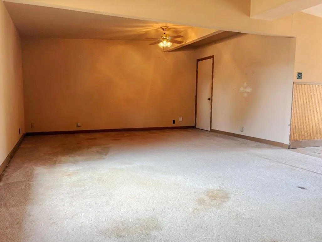 Single Family Residence For Sale in Tom Green County , 2532 A and M Avenue, San Angelo, Texas 76904, 2 Bedroom, 2 Bathroom, Garage spaces, 1,075 Sqft, built in 1957, mls#21397691, Real Estate Agent in San Angelo, Homes For Sale in Tom Green county, Homes For Sale in San Angelo, Realtor in San Angelo Texas, Real Estate Brokerage Independent Realty Texas, Luminita Cordes Realtor