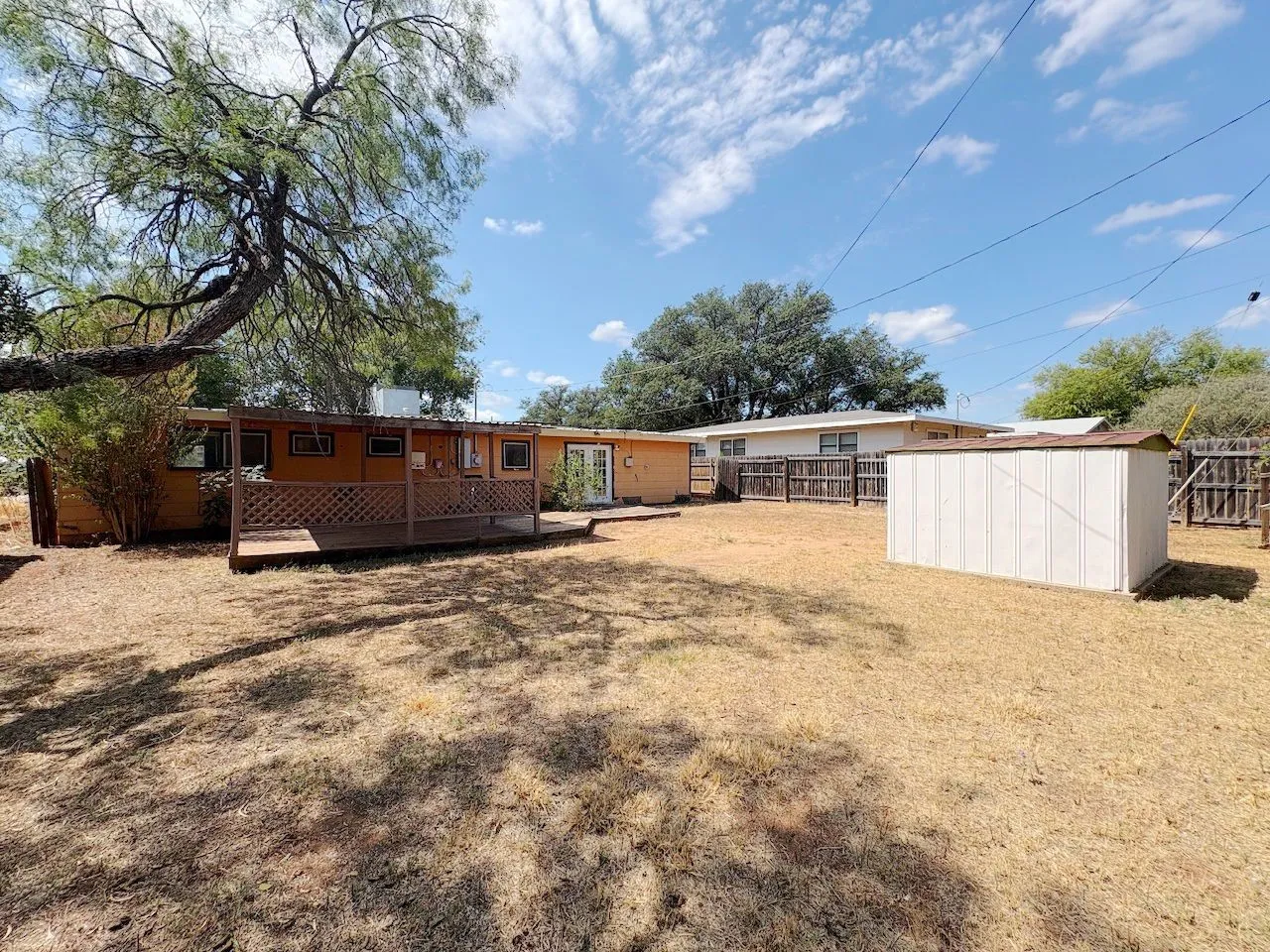 Single Family Residence For Sale in Tom Green County , 2532 A and M Avenue, San Angelo, Texas 76904, 2 Bedroom, 2 Bathroom, Garage spaces, 1,075 Sqft, built in 1957, mls#21397691, Real Estate Agent in San Angelo, Homes For Sale in Tom Green county, Homes For Sale in San Angelo, Realtor in San Angelo Texas, Real Estate Brokerage Independent Realty Texas, Luminita Cordes Realtor