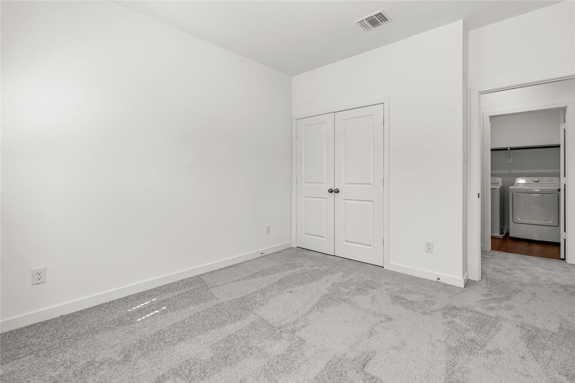 Townhouse For Rent in Tarrant County , 5712 Terrace Drive, Watauga, Texas 76148, 3 Bedroom, 3 Bathroom, 2 Garage spaces, 2,050 Sqft, built in 2026, mls#21399206, Real Estate Agent in Watauga, Homes For Rent in Tarrant county, Homes For Rent in Watauga, Realtor in Watauga Texas, Real Estate Brokerage Independent Realty Texas, Luminita Cordes Realtor