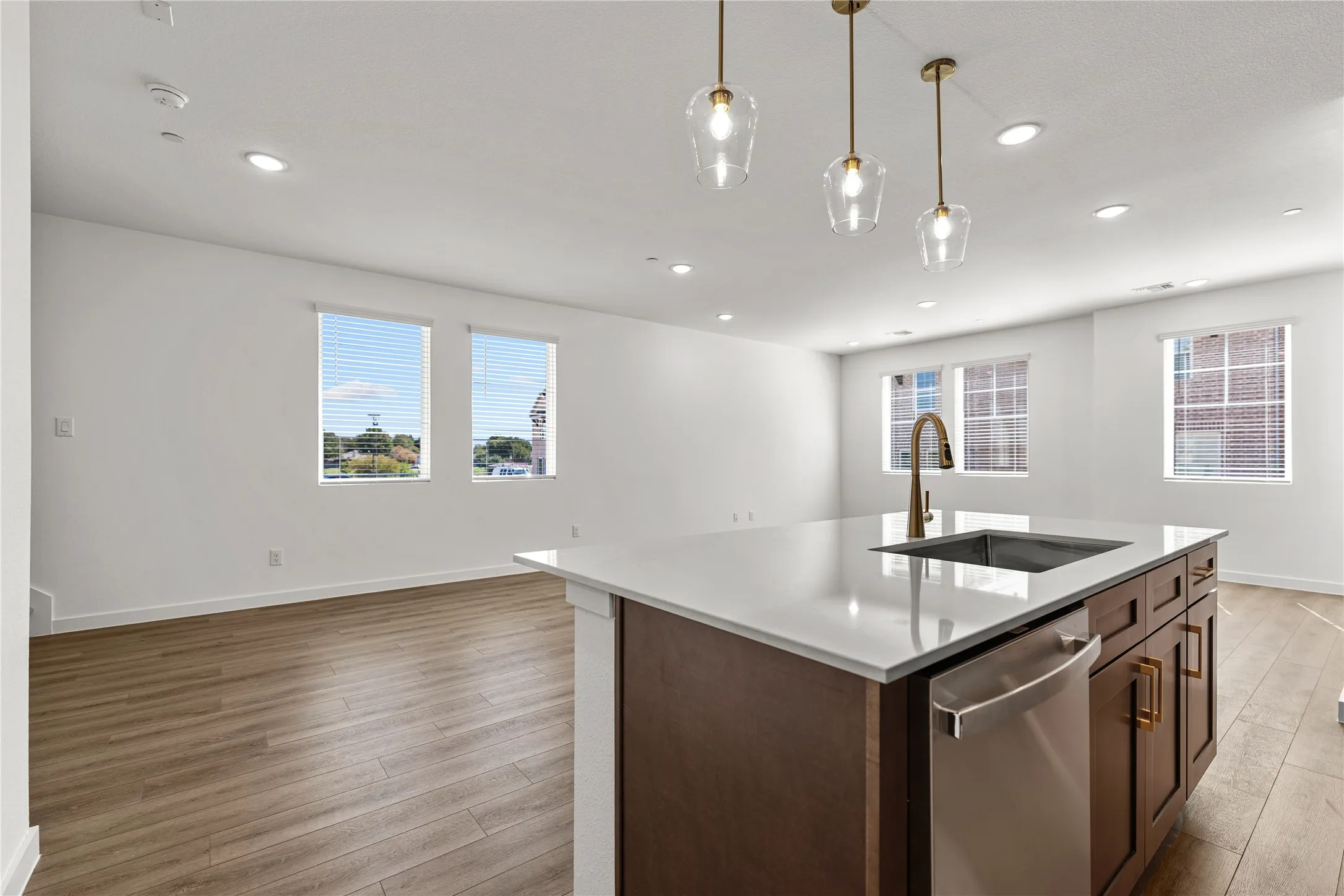 Townhouse For Rent in Tarrant County , 5712 Terrace Drive, Watauga, Texas 76148, 3 Bedroom, 3 Bathroom, 2 Garage spaces, 2,050 Sqft, built in 2026, mls#21399206, Real Estate Agent in Watauga, Homes For Rent in Tarrant county, Homes For Rent in Watauga, Realtor in Watauga Texas, Real Estate Brokerage Independent Realty Texas, Luminita Cordes Realtor