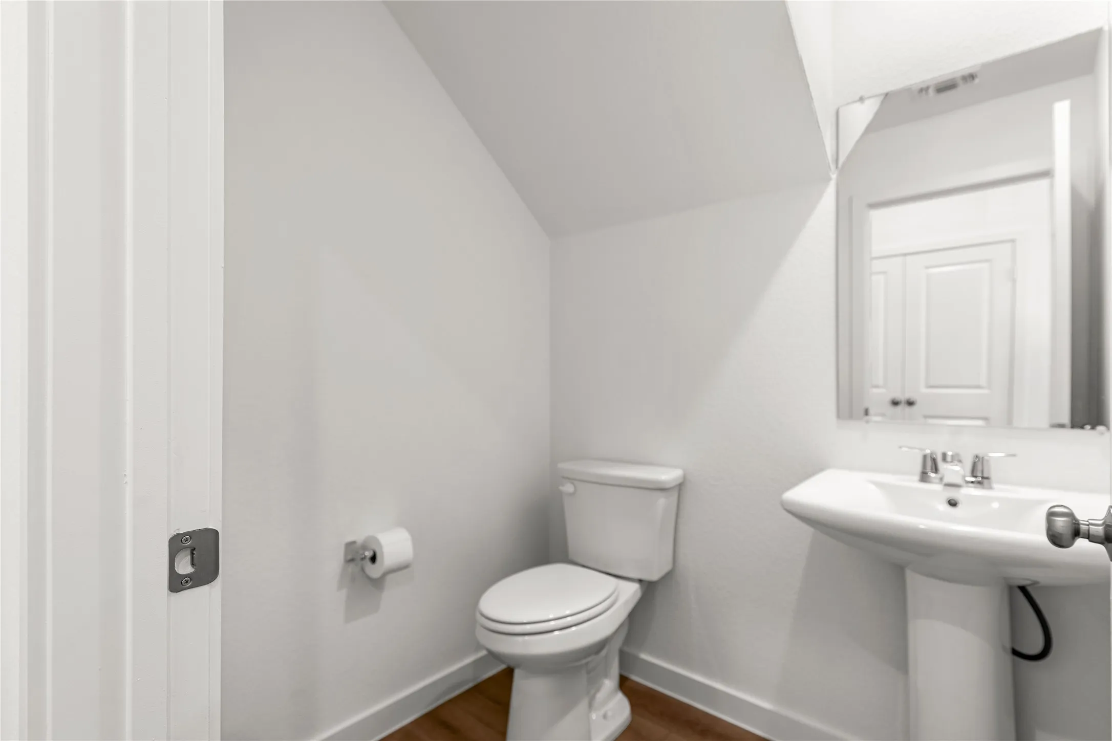Townhouse For Rent in Tarrant County , 5712 Terrace Drive, Watauga, Texas 76148, 3 Bedroom, 3 Bathroom, 2 Garage spaces, 2,050 Sqft, built in 2026, mls#21399206, Real Estate Agent in Watauga, Homes For Rent in Tarrant county, Homes For Rent in Watauga, Realtor in Watauga Texas, Real Estate Brokerage Independent Realty Texas, Luminita Cordes Realtor