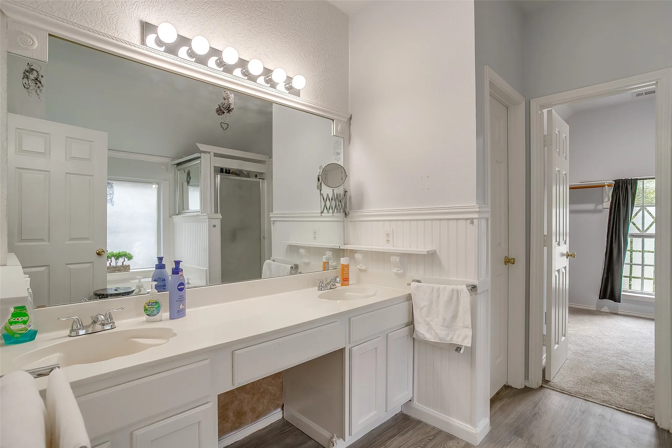 Single Family Residence For Sale in Tarrant County , 2110 Rustic Ridge Drive, Keller, Texas 76248, 4 Bedroom, 3 Bathroom, 2 Garage spaces, 2,378 Sqft, built in 1998, mls#21399144, Real Estate Agent in Keller, Homes For Sale in Tarrant county, Homes For Sale in Keller, Realtor in Keller Texas, Real Estate Brokerage Independent Realty Texas, Luminita Cordes Realtor