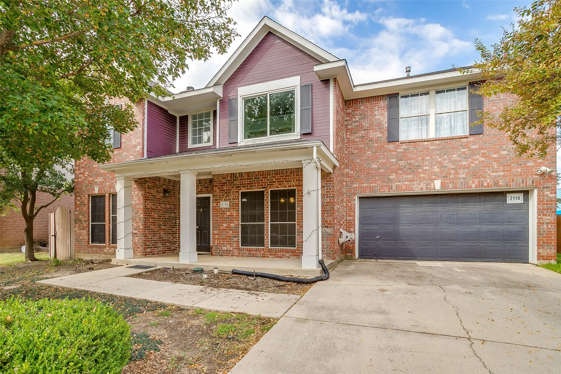 Single Family Residence For Sale in Tarrant County , 2110 Rustic Ridge Drive, Keller, Texas 76248, 4 Bedroom, 3 Bathroom, 2 Garage spaces, 2,378 Sqft, built in 1998, mls#21399144, Real Estate Agent in Keller, Homes For Sale in Tarrant county, Homes For Sale in Keller, Realtor in Keller Texas, Real Estate Brokerage Independent Realty Texas, Luminita Cordes Realtor