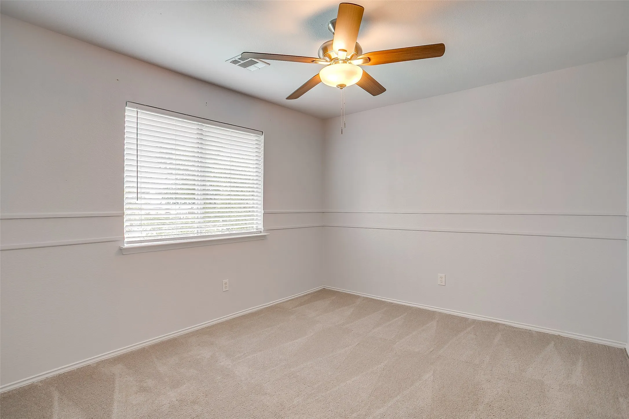 Single Family Residence For Sale in Tarrant County , 2110 Rustic Ridge Drive, Keller, Texas 76248, 4 Bedroom, 3 Bathroom, 2 Garage spaces, 2,378 Sqft, built in 1998, mls#21399144, Real Estate Agent in Keller, Homes For Sale in Tarrant county, Homes For Sale in Keller, Realtor in Keller Texas, Real Estate Brokerage Independent Realty Texas, Luminita Cordes Realtor