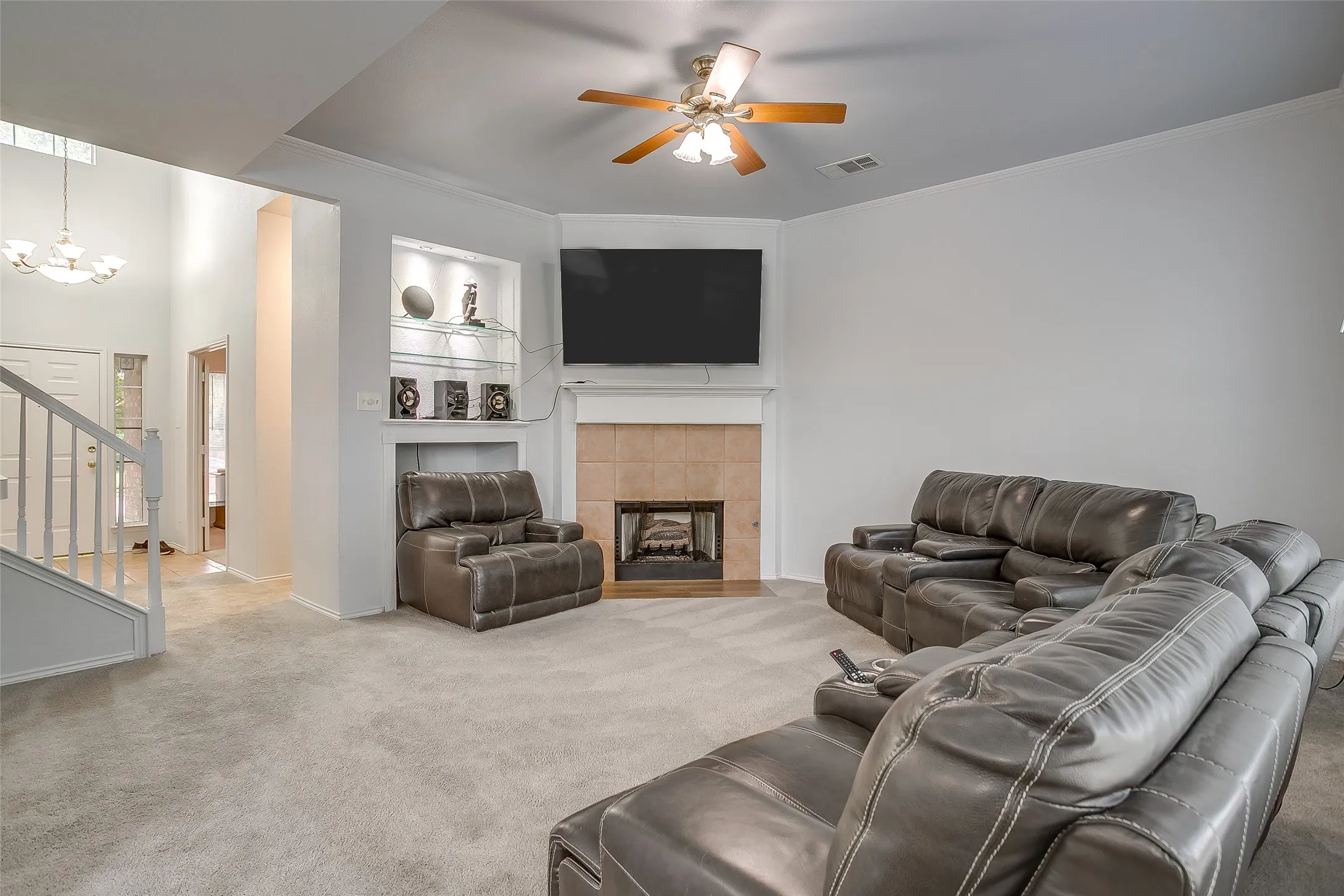 Single Family Residence For Sale in Tarrant County , 2110 Rustic Ridge Drive, Keller, Texas 76248, 4 Bedroom, 3 Bathroom, 2 Garage spaces, 2,378 Sqft, built in 1998, mls#21399144, Real Estate Agent in Keller, Homes For Sale in Tarrant county, Homes For Sale in Keller, Realtor in Keller Texas, Real Estate Brokerage Independent Realty Texas, Luminita Cordes Realtor