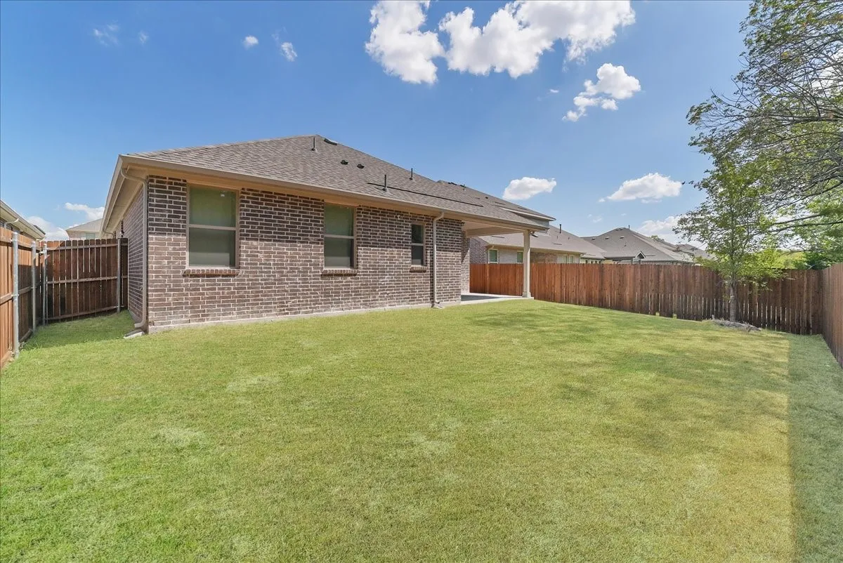 Single Family Residence For Rent in Collin County , 2115 Meadowlark Lane, Melissa, Texas 75454, 4 Bedroom, 3 Bathroom, 2 Garage spaces, 2,264 Sqft, built in 2024, mls#21399179, Real Estate Agent in Melissa, Homes For Rent in Collin county, Homes For Rent in Melissa, Realtor in Melissa Texas, Real Estate Brokerage Independent Realty Texas, Luminita Cordes Realtor