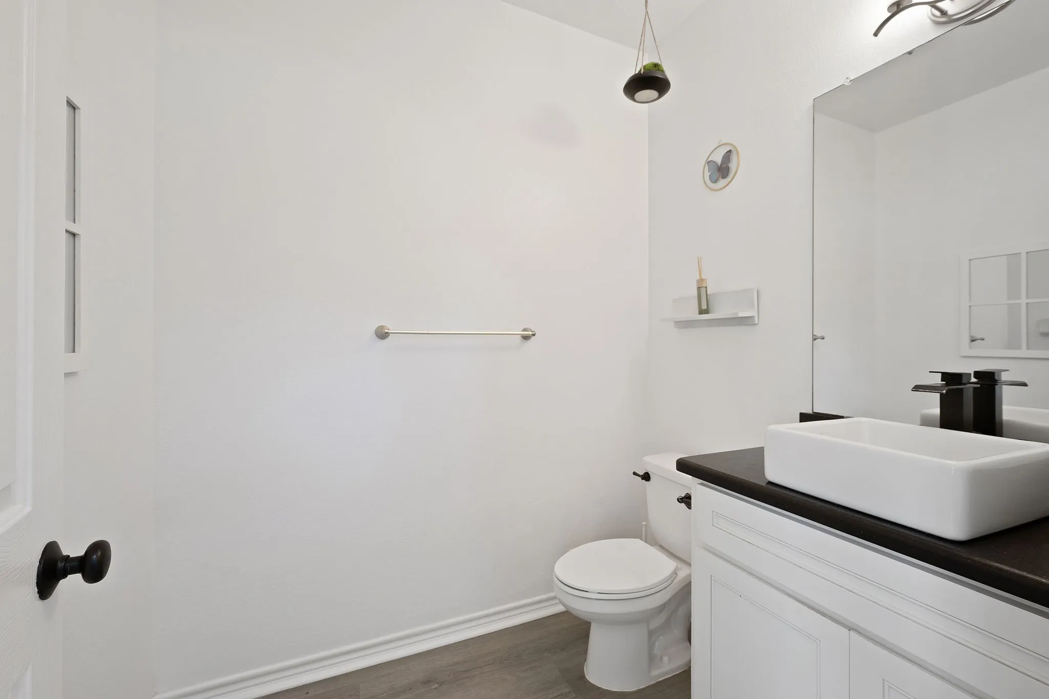 Single Family Residence For Sale in Brazos County , 2307 Carisbrooke Loop, College Station, Texas 77845, 4 Bedroom, 4 Bathroom, 2 Garage spaces, 2,622 Sqft, built in 2012, mls#21398754, Real Estate Agent in College Station, Homes For Sale in Brazos county, Homes For Sale in College Station, Realtor in College Station Texas, Real Estate Brokerage Independent Realty Texas, Luminita Cordes Realtor