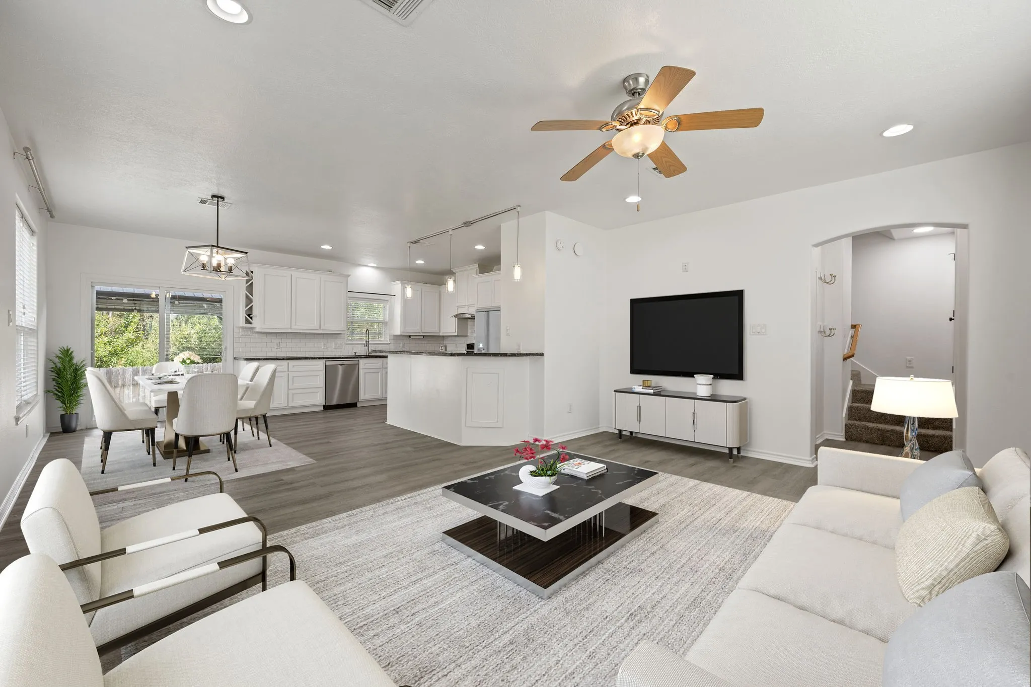 Single Family Residence For Sale in Brazos County , 2307 Carisbrooke Loop, College Station, Texas 77845, 4 Bedroom, 4 Bathroom, 2 Garage spaces, 2,622 Sqft, built in 2012, mls#21398754, Real Estate Agent in College Station, Homes For Sale in Brazos county, Homes For Sale in College Station, Realtor in College Station Texas, Real Estate Brokerage Independent Realty Texas, Luminita Cordes Realtor