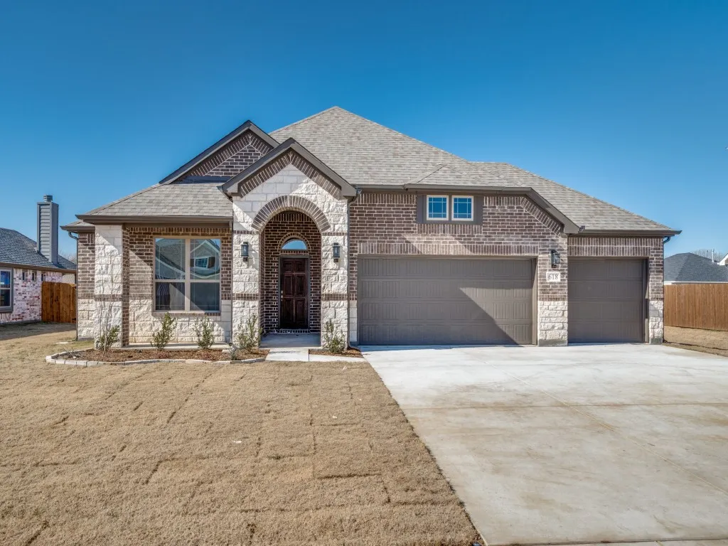 Single Family Residence For Sale in Denton County , 7013 Lilly Lane, Sanger, Texas 76266, 3 Bedroom, 2 Bathroom, 3 Garage spaces, 2,033 Sqft, built in 2026, mls#21399235, Real Estate Agent in Sanger, Homes For Sale in Denton county, Homes For Sale in Sanger, Realtor in Sanger Texas, Real Estate Brokerage Independent Realty Texas, Luminita Cordes Realtor