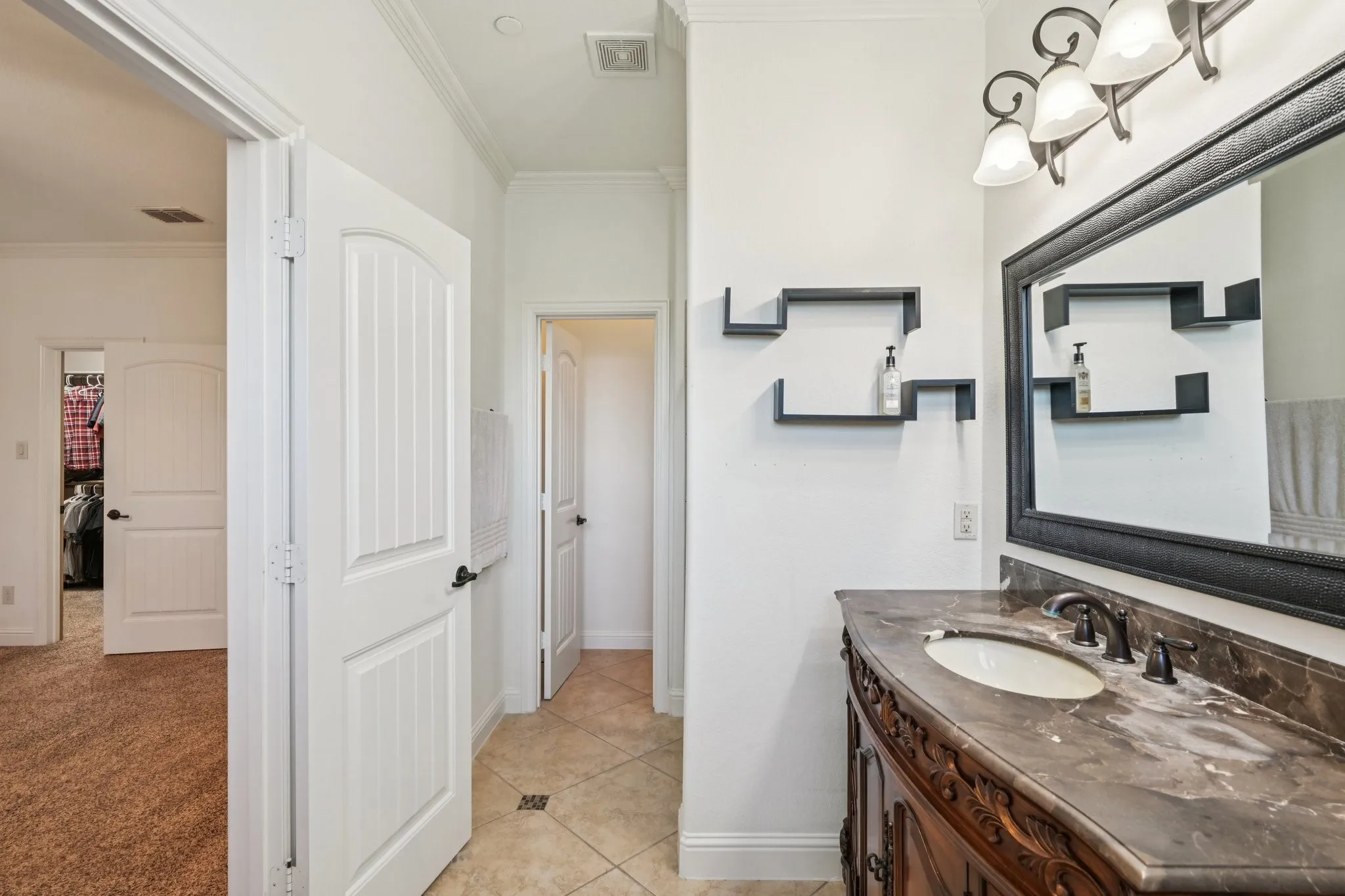 Townhouse For Sale in Collin County , 319 Phoebe, Allen, Texas 75013, 3 Bedroom, 3 Bathroom, 2 Garage spaces, 1,753 Sqft, built in 2012, mls#21399226, Real Estate Agent in Allen, Homes For Sale in Collin county, Homes For Sale in Allen, Realtor in Allen Texas, Real Estate Brokerage Independent Realty Texas, Luminita Cordes Realtor