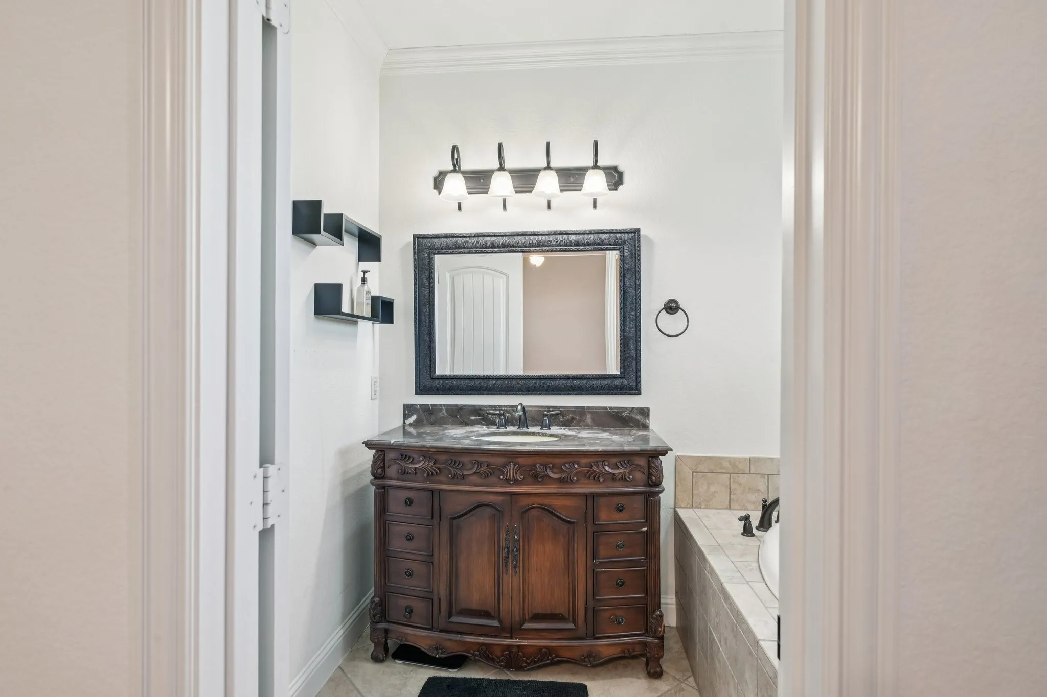 Townhouse For Sale in Collin County , 319 Phoebe, Allen, Texas 75013, 3 Bedroom, 3 Bathroom, 2 Garage spaces, 1,753 Sqft, built in 2012, mls#21399226, Real Estate Agent in Allen, Homes For Sale in Collin county, Homes For Sale in Allen, Realtor in Allen Texas, Real Estate Brokerage Independent Realty Texas, Luminita Cordes Realtor