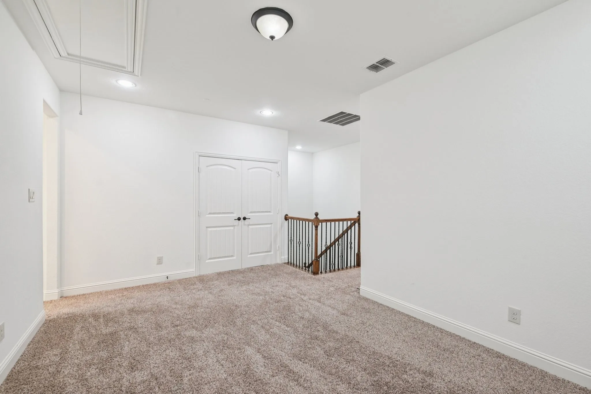 Townhouse For Sale in Collin County , 319 Phoebe, Allen, Texas 75013, 3 Bedroom, 3 Bathroom, 2 Garage spaces, 1,753 Sqft, built in 2012, mls#21399226, Real Estate Agent in Allen, Homes For Sale in Collin county, Homes For Sale in Allen, Realtor in Allen Texas, Real Estate Brokerage Independent Realty Texas, Luminita Cordes Realtor