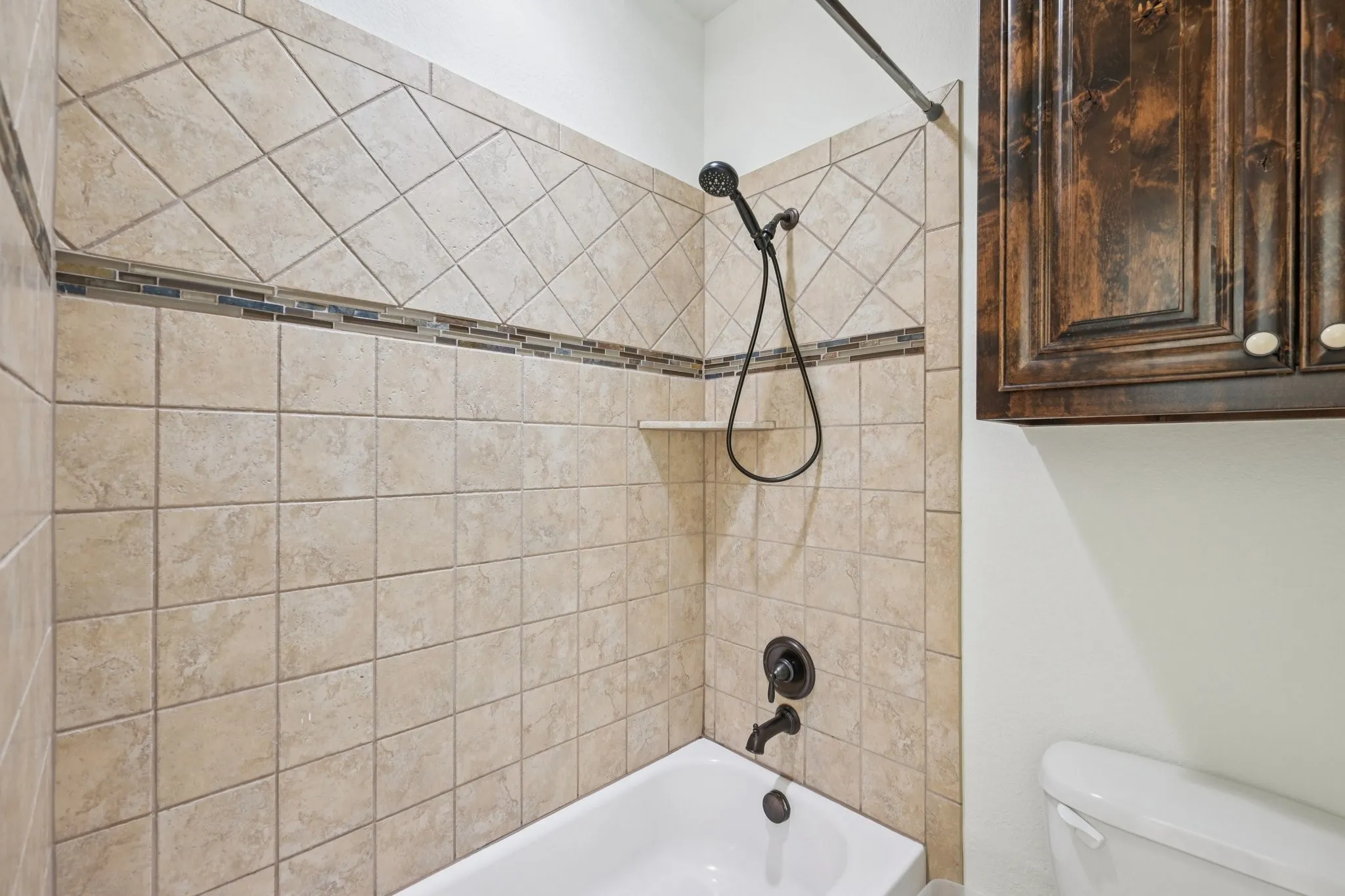 Townhouse For Sale in Collin County , 319 Phoebe, Allen, Texas 75013, 3 Bedroom, 3 Bathroom, 2 Garage spaces, 1,753 Sqft, built in 2012, mls#21399226, Real Estate Agent in Allen, Homes For Sale in Collin county, Homes For Sale in Allen, Realtor in Allen Texas, Real Estate Brokerage Independent Realty Texas, Luminita Cordes Realtor