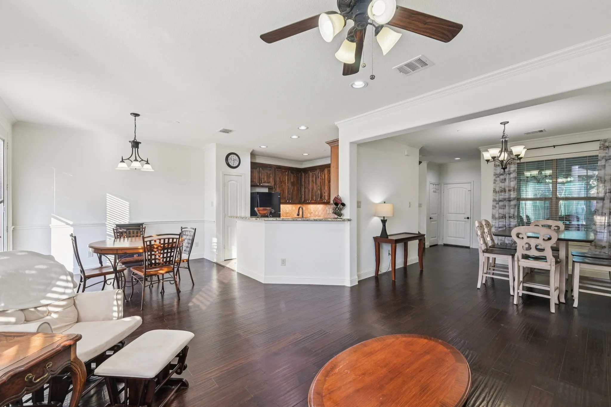 Townhouse For Sale in Collin County , 319 Phoebe, Allen, Texas 75013, 3 Bedroom, 3 Bathroom, 2 Garage spaces, 1,753 Sqft, built in 2012, mls#21399226, Real Estate Agent in Allen, Homes For Sale in Collin county, Homes For Sale in Allen, Realtor in Allen Texas, Real Estate Brokerage Independent Realty Texas, Luminita Cordes Realtor