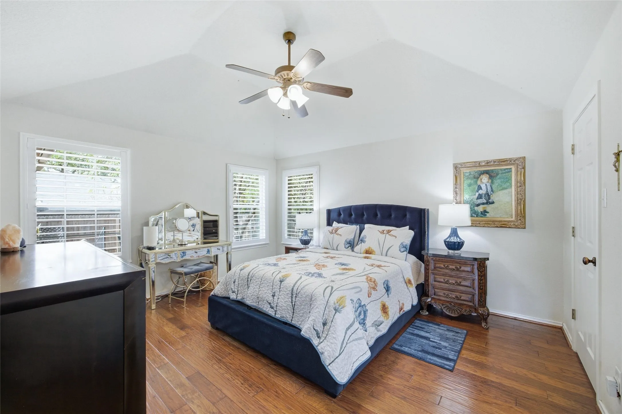 Single Family Residence For Sale in Parker County , 201 W Oak Street, Aledo, Texas 76008, 3 Bedroom, 2 Bathroom, 2 Garage spaces, 1,425 Sqft, built in 2005, mls#21398314, Real Estate Agent in Aledo, Homes For Sale in Parker county, Homes For Sale in Aledo, Realtor in Aledo Texas, Real Estate Brokerage Independent Realty Texas, Luminita Cordes Realtor