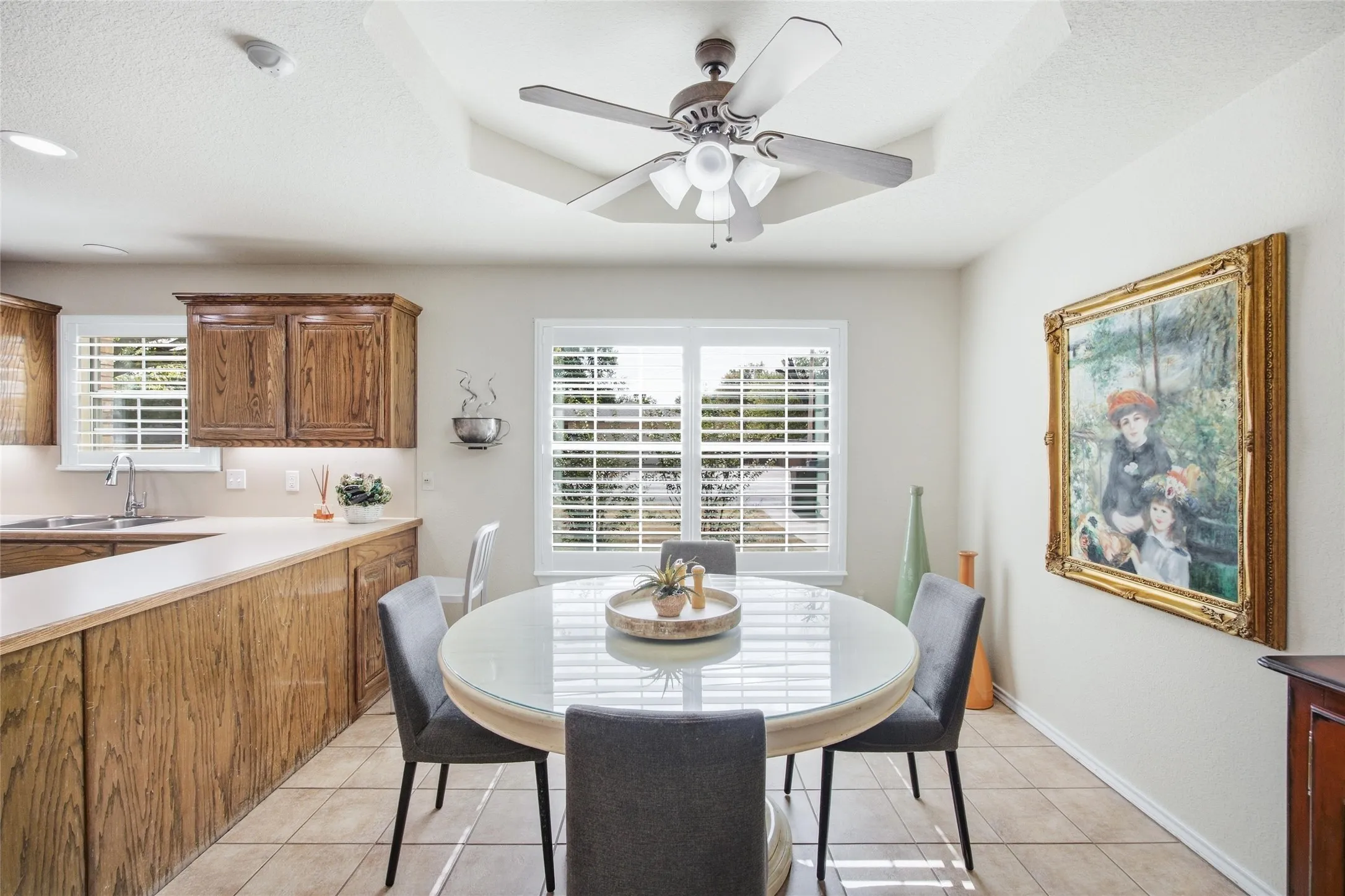 Single Family Residence For Sale in Parker County , 201 W Oak Street, Aledo, Texas 76008, 3 Bedroom, 2 Bathroom, 2 Garage spaces, 1,425 Sqft, built in 2005, mls#21398314, Real Estate Agent in Aledo, Homes For Sale in Parker county, Homes For Sale in Aledo, Realtor in Aledo Texas, Real Estate Brokerage Independent Realty Texas, Luminita Cordes Realtor