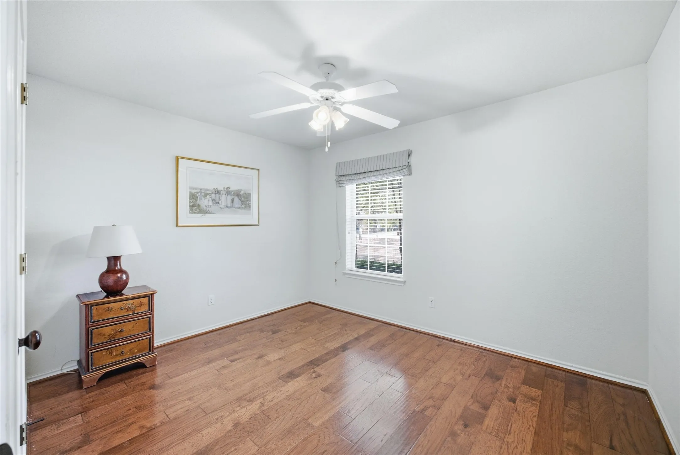 Single Family Residence For Sale in Parker County , 201 W Oak Street, Aledo, Texas 76008, 3 Bedroom, 2 Bathroom, 2 Garage spaces, 1,425 Sqft, built in 2005, mls#21398314, Real Estate Agent in Aledo, Homes For Sale in Parker county, Homes For Sale in Aledo, Realtor in Aledo Texas, Real Estate Brokerage Independent Realty Texas, Luminita Cordes Realtor