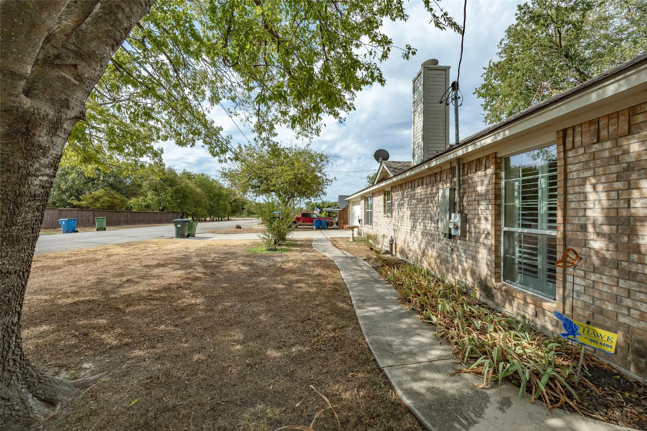 Single Family Residence For Sale in Parker County , 201 W Oak Street, Aledo, Texas 76008, 3 Bedroom, 2 Bathroom, 2 Garage spaces, 1,425 Sqft, built in 2005, mls#21398314, Real Estate Agent in Aledo, Homes For Sale in Parker county, Homes For Sale in Aledo, Realtor in Aledo Texas, Real Estate Brokerage Independent Realty Texas, Luminita Cordes Realtor