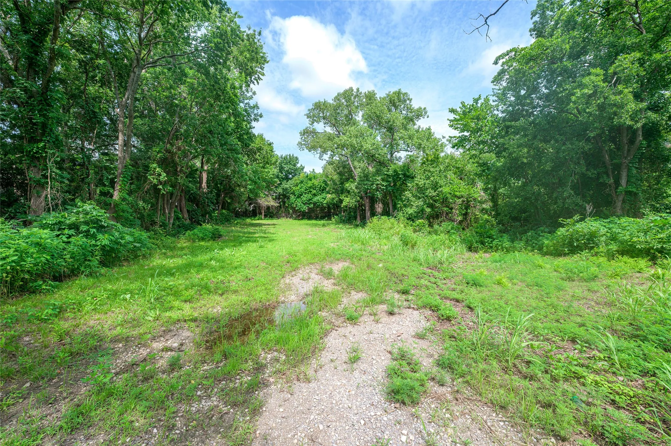 Warehouse For Sale in Grayson County , 5626 Texoma Parkway, Sherman, Texas 75090, 0, 0, Garage spaces, 0 Sqft, built in 1982, mls#21399094, Real Estate Agent in Sherman, Homes For Sale in Grayson county, Homes For Sale in Sherman, Realtor in Sherman Texas, Real Estate Brokerage Independent Realty Texas, Luminita Cordes Realtor