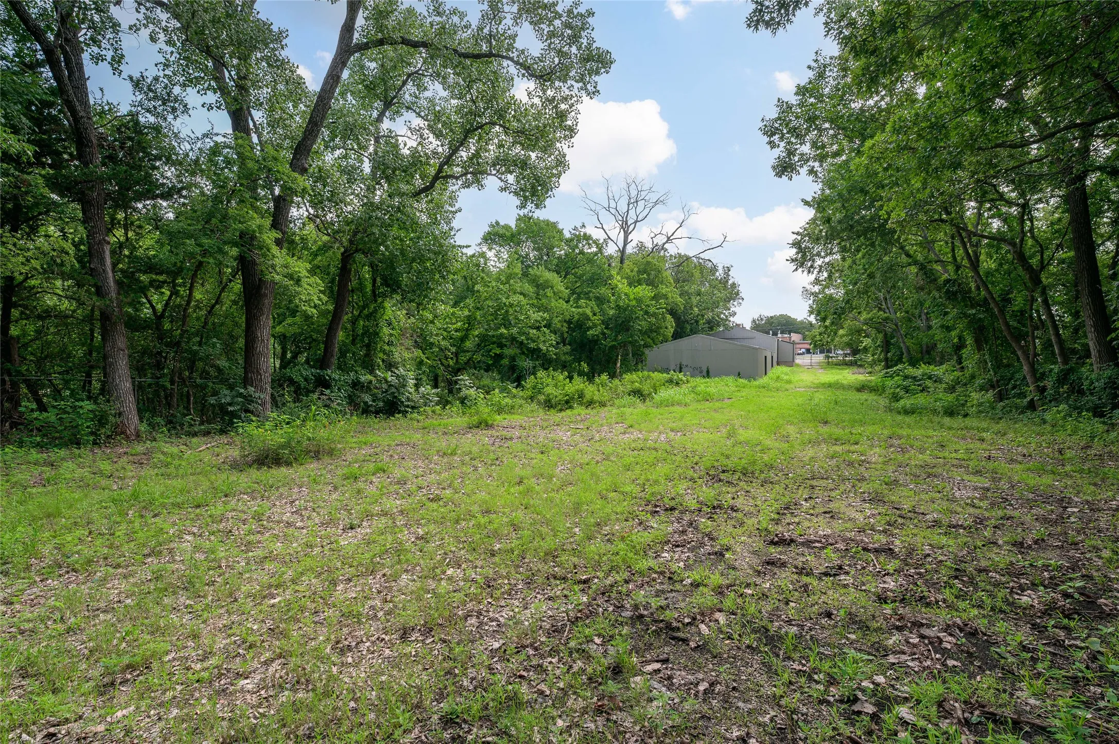 Warehouse For Sale in Grayson County , 5626 Texoma Parkway, Sherman, Texas 75090, 0, 0, Garage spaces, 0 Sqft, built in 1982, mls#21399094, Real Estate Agent in Sherman, Homes For Sale in Grayson county, Homes For Sale in Sherman, Realtor in Sherman Texas, Real Estate Brokerage Independent Realty Texas, Luminita Cordes Realtor