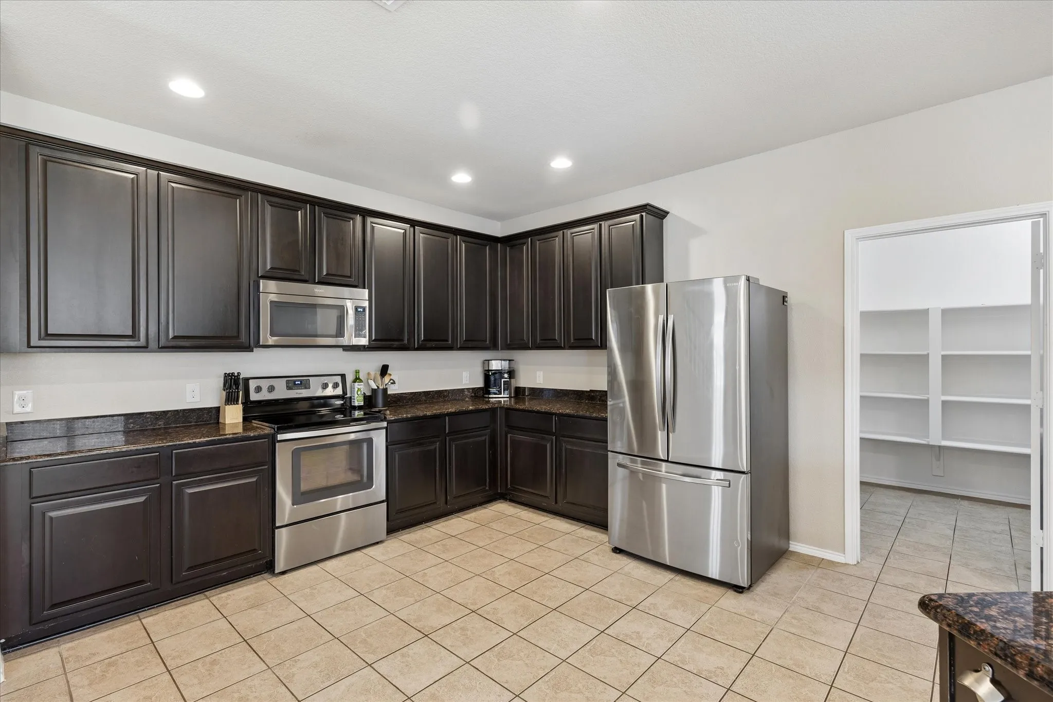 Stainless appliances!