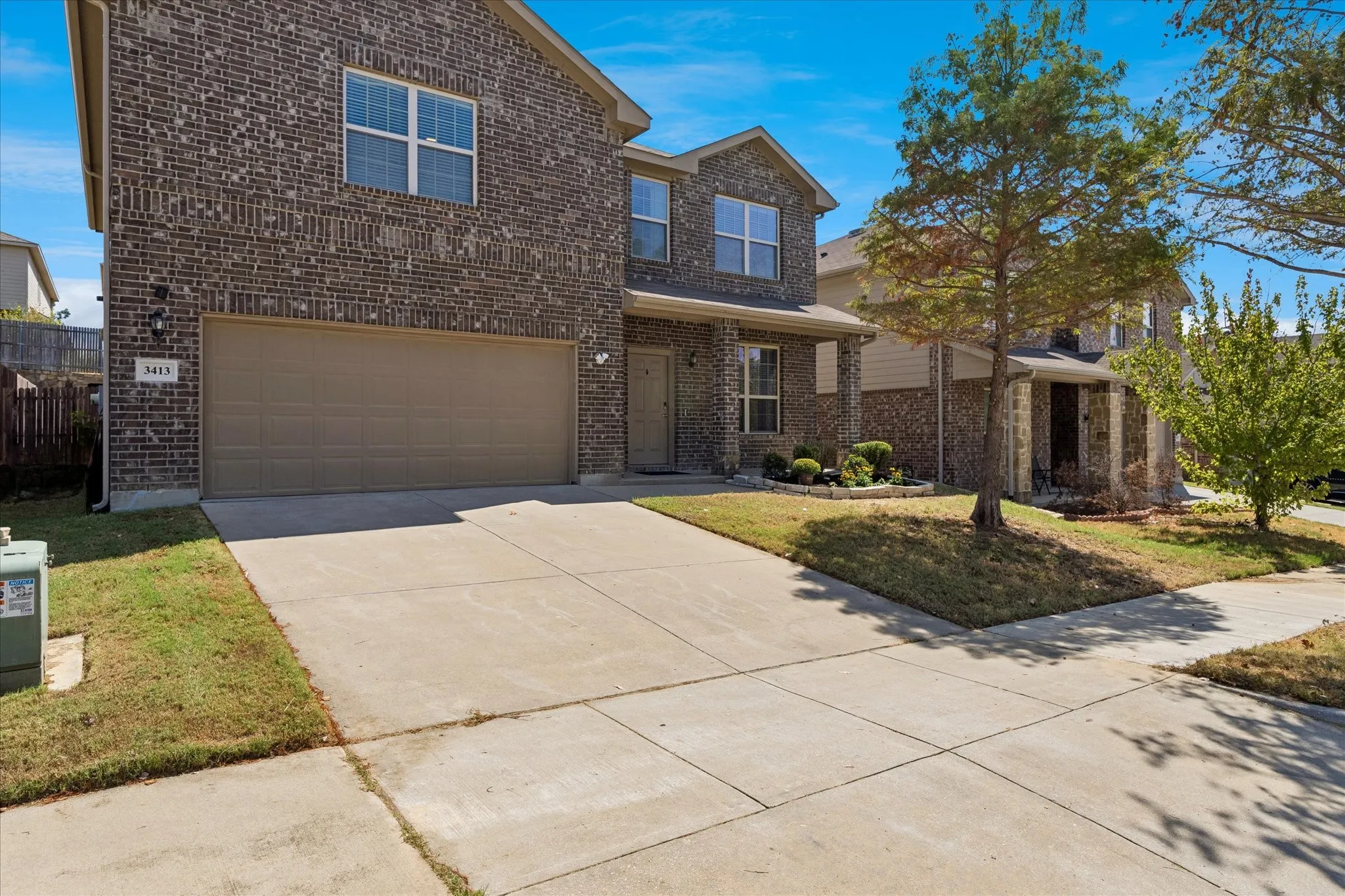 The Villages of Carmel boasts neighborhood pools and parks.