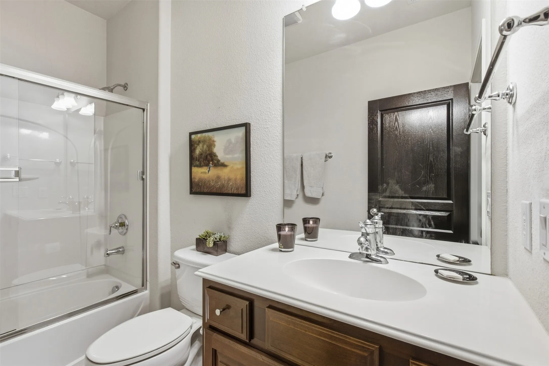 Single Family Residence For Sale in Denton County , 960 Pasatiempo Drive, Frisco, Texas 75036, 3 Bedroom, 2 Bathroom, 2 Garage spaces, 1,614 Sqft, built in 2008, mls#21397457, Real Estate Agent in Frisco, Homes For Sale in Denton county, Homes For Sale in Frisco, Realtor in Frisco Texas, Real Estate Brokerage Independent Realty Texas, Luminita Cordes Realtor