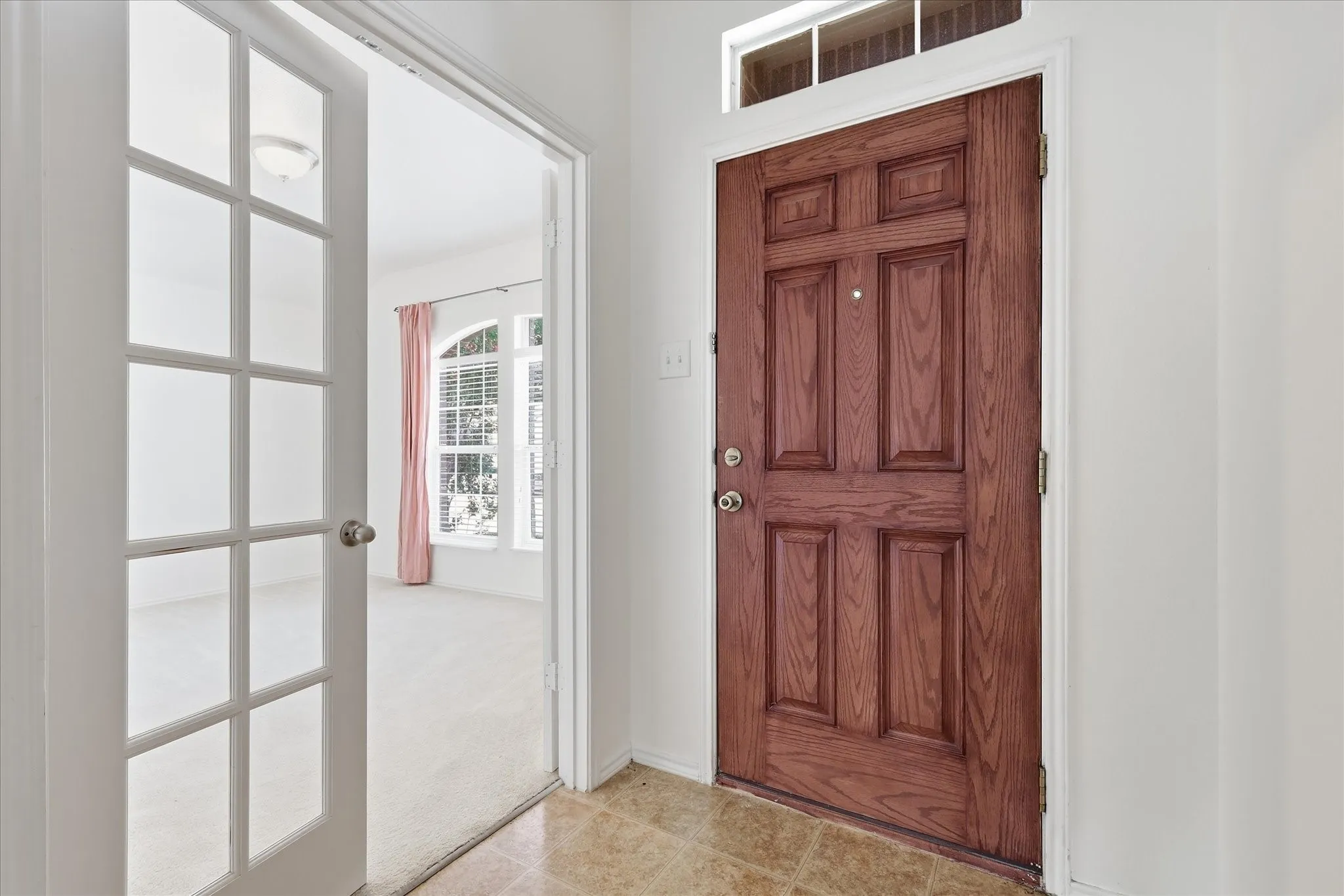 Single Family Residence For Rent in Denton County , 4709 Redbud Drive, Denton, Texas 76208, 4 Bedroom, 2 Bathroom, 2 Garage spaces, 1,738 Sqft, built in 2008, mls#21393856, Real Estate Agent in Denton, Homes For Rent in Denton county, Homes For Rent in Denton, Realtor in Denton Texas, Real Estate Brokerage Independent Realty Texas, Luminita Cordes Realtor
