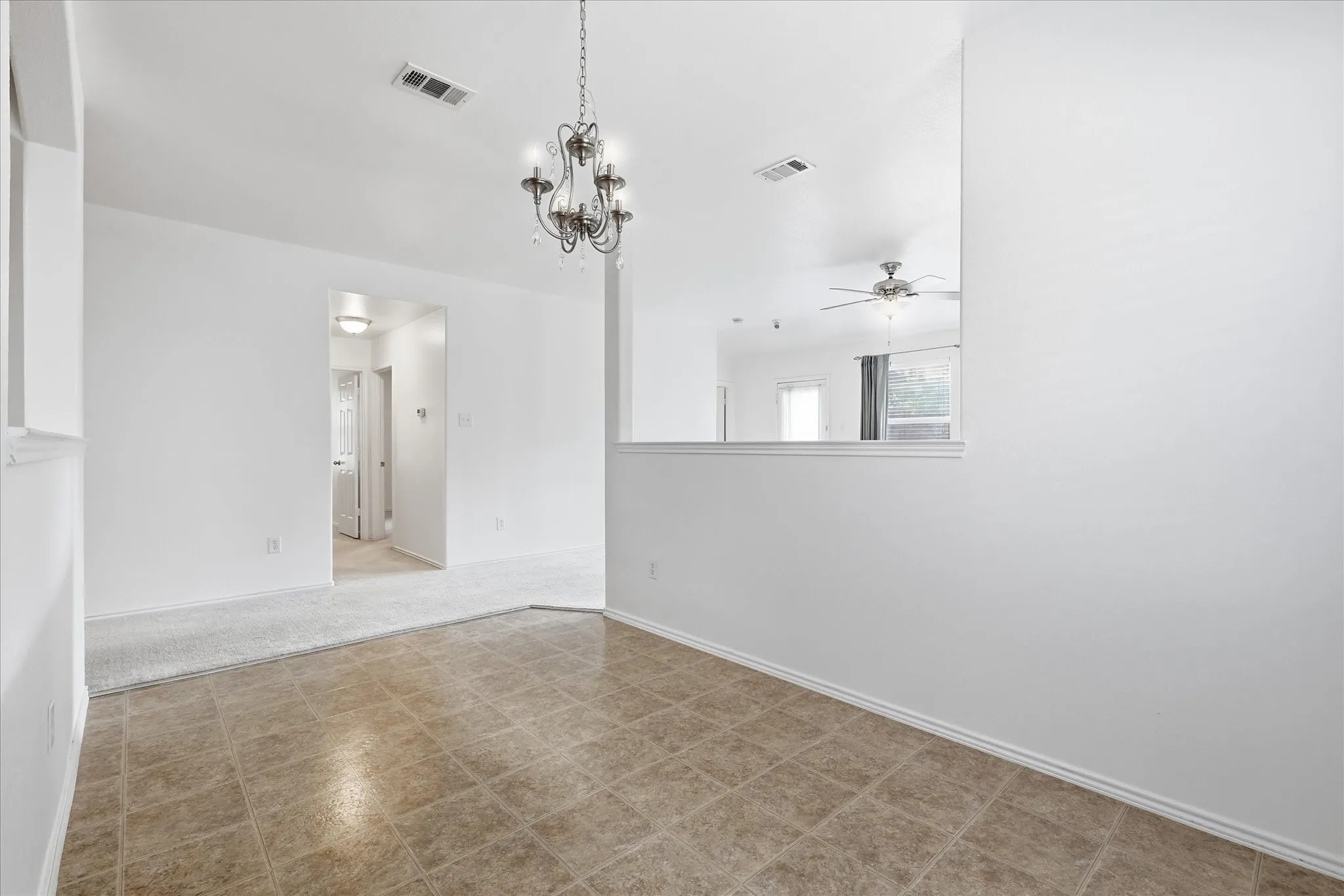 Single Family Residence For Rent in Denton County , 4709 Redbud Drive, Denton, Texas 76208, 4 Bedroom, 2 Bathroom, 2 Garage spaces, 1,738 Sqft, built in 2008, mls#21393856, Real Estate Agent in Denton, Homes For Rent in Denton county, Homes For Rent in Denton, Realtor in Denton Texas, Real Estate Brokerage Independent Realty Texas, Luminita Cordes Realtor