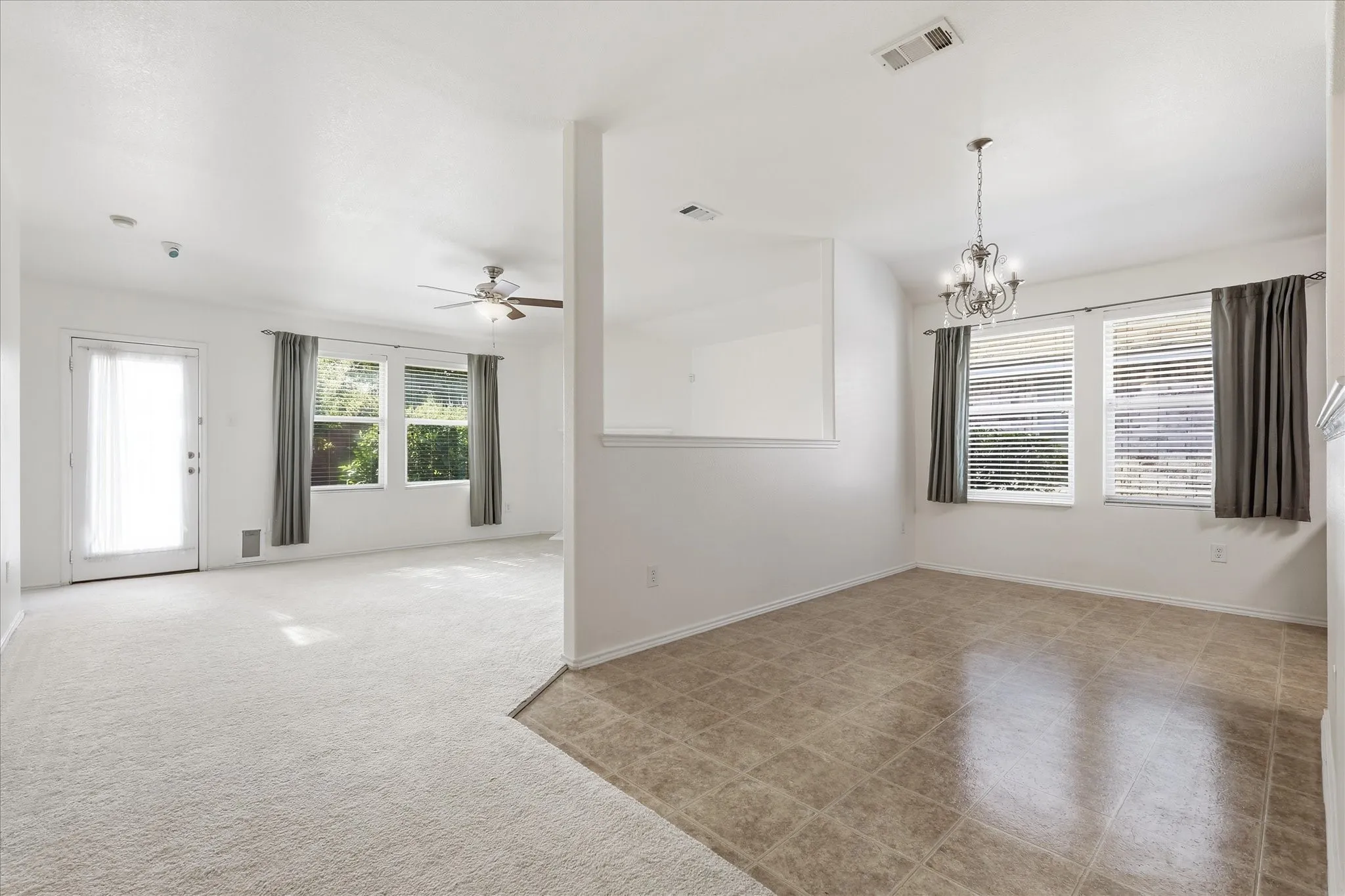 Single Family Residence For Rent in Denton County , 4709 Redbud Drive, Denton, Texas 76208, 4 Bedroom, 2 Bathroom, 2 Garage spaces, 1,738 Sqft, built in 2008, mls#21393856, Real Estate Agent in Denton, Homes For Rent in Denton county, Homes For Rent in Denton, Realtor in Denton Texas, Real Estate Brokerage Independent Realty Texas, Luminita Cordes Realtor