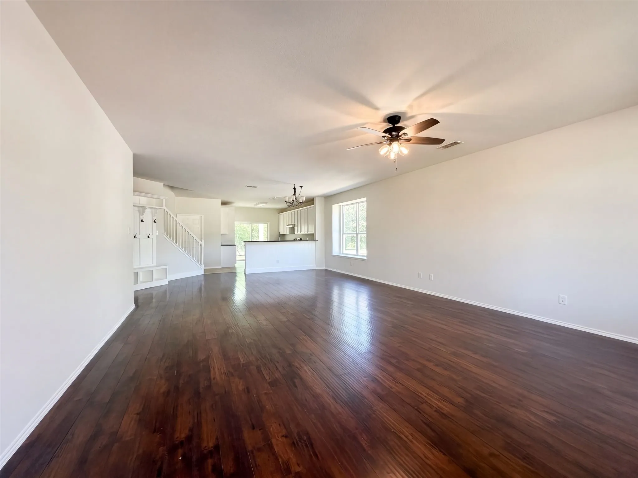 Single Family Residence For Sale in Denton County , 9000 Blackstone Drive, Providence Village, Texas 76227, 4 Bedroom, 4 Bathroom, 2 Garage spaces, 3,453 Sqft, built in 2014, mls#21399244, Real Estate Agent in Providence Village, Homes For Sale in Denton county, Homes For Sale in Providence Village, Realtor in Providence Village Texas, Real Estate Brokerage Independent Realty Texas, Luminita Cordes Realtor