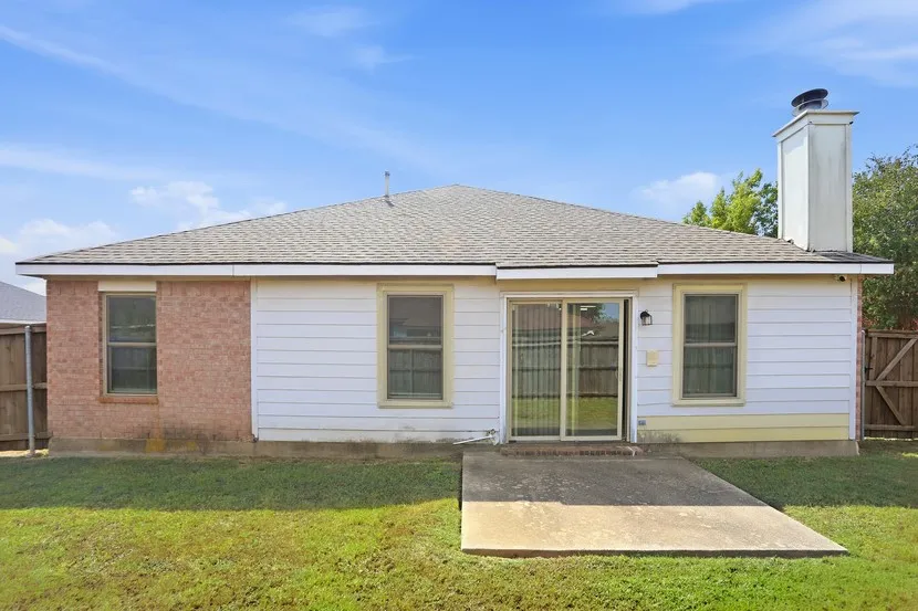 Single Family Residence For Rent in Dallas County , 815 Breanna Way, Glenn Heights, Texas 75154, 4 Bedroom, 2 Bathroom, 2 Garage spaces, 2,144 Sqft, built in 2001, mls#21399208, Real Estate Agent in Glenn Heights, Homes For Rent in Dallas county, Homes For Rent in Glenn Heights, Realtor in Glenn Heights Texas, Real Estate Brokerage Independent Realty Texas, Luminita Cordes Realtor