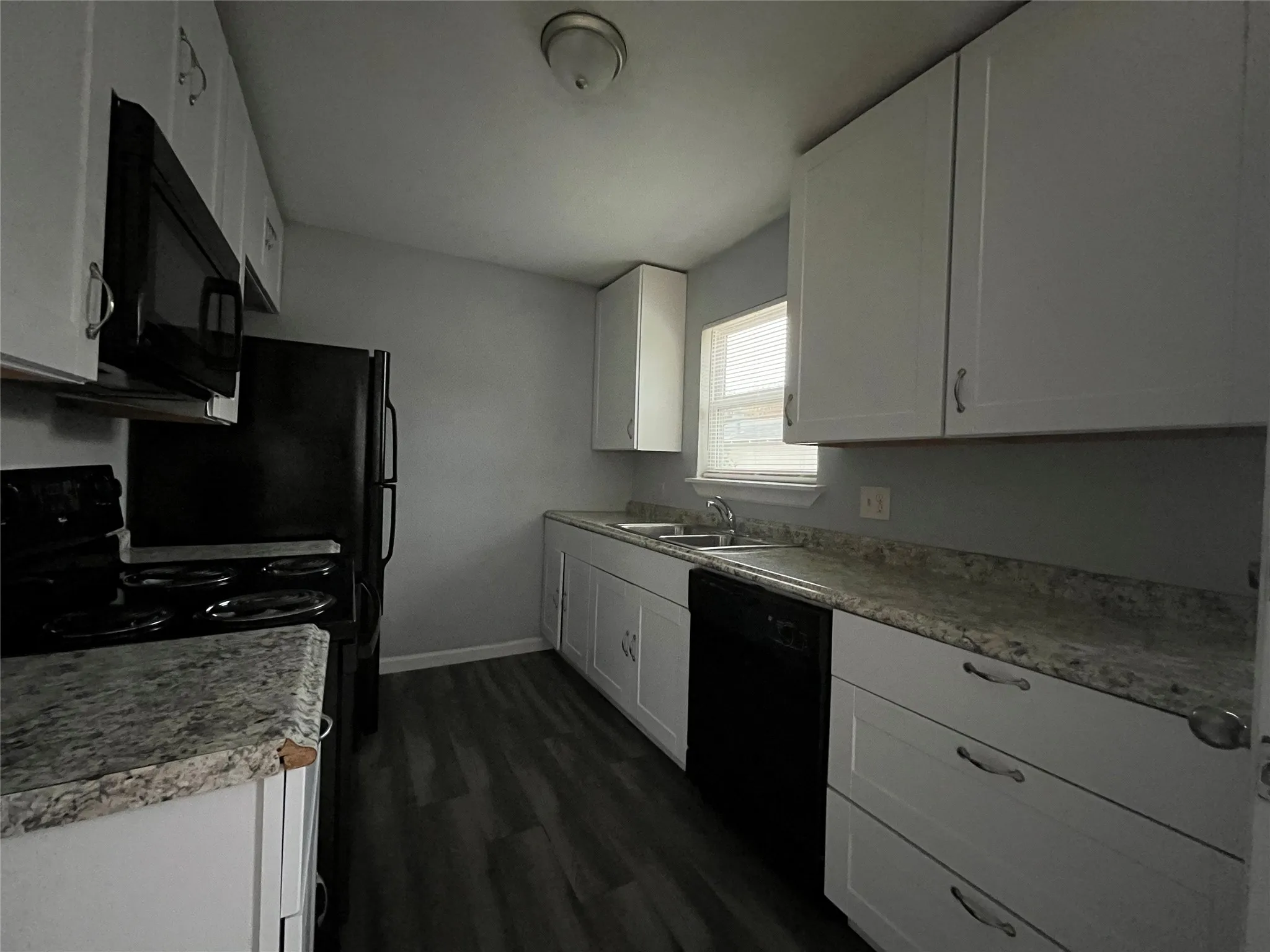 Single Family Residence For Rent in Dallas County , 2020 Nomas Street, Dallas, Texas 75212, 3 Bedroom, 2 Bathroom, Garage spaces, 1,056 Sqft, built in 1945, mls#21399256, Real Estate Agent in Dallas, Homes For Rent in Dallas county, Homes For Rent in Dallas, Realtor in Dallas Texas, Real Estate Brokerage Independent Realty Texas, Luminita Cordes Realtor