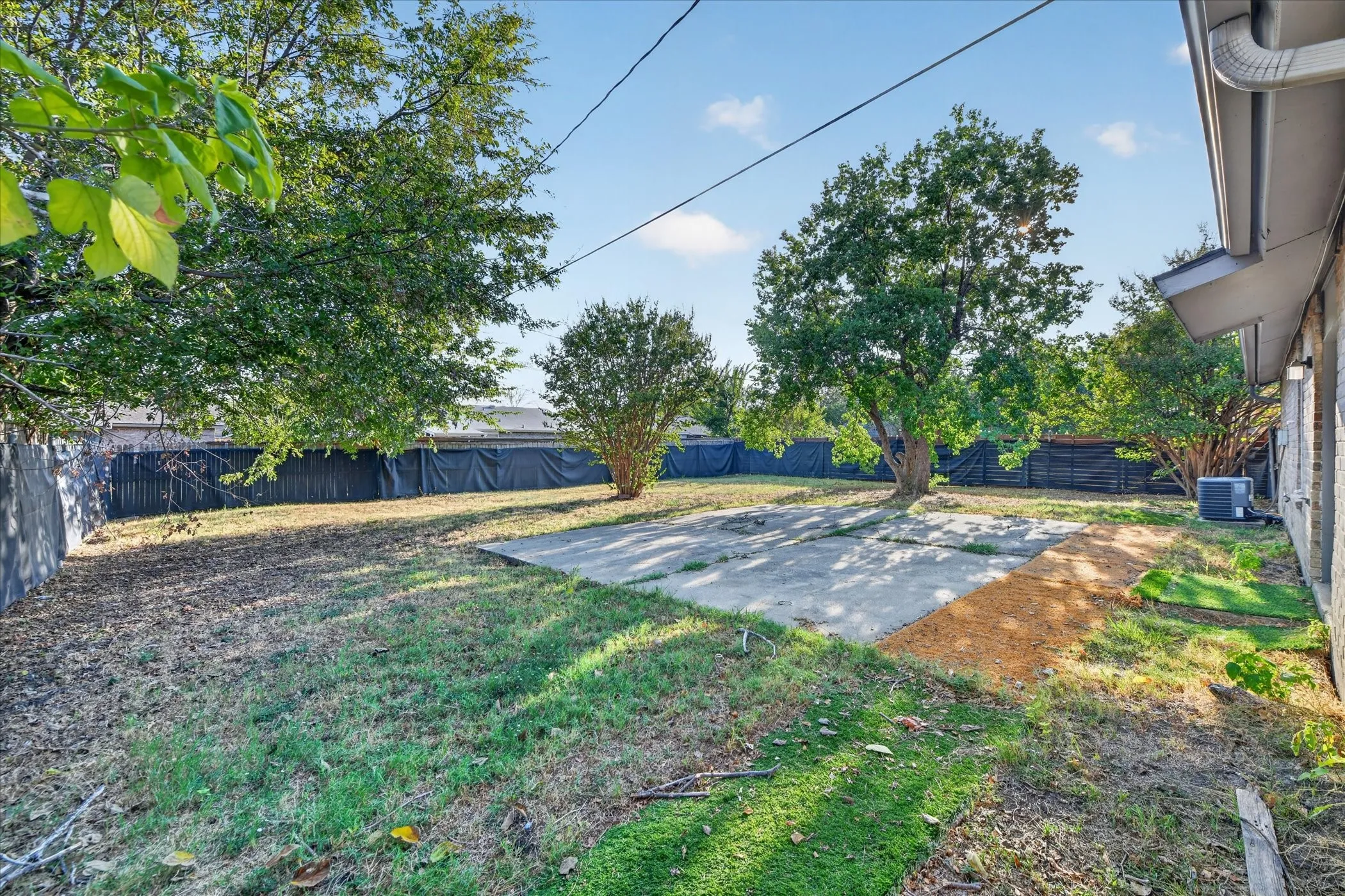 Single Family Residence For Rent in Tarrant County , 7012 Lincolnshire Lane, North Richland Hills, Texas 76182, 3 Bedroom, 2 Bathroom, 1 Garage spaces, 1,268 Sqft, built in 1978, mls#21399272, Real Estate Agent in North Richland Hills, Homes For Rent in Tarrant county, Homes For Rent in North Richland Hills, Realtor in North Richland Hills Texas, Real Estate Brokerage Independent Realty Texas, Luminita Cordes Realtor