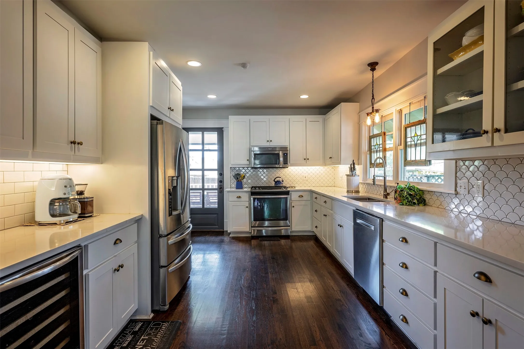 Single Family Residence For Sale in Tarrant County , 1604 S Adams Street, Fort Worth, Texas 76104, 3 Bedroom, 3 Bathroom, Garage spaces, 1,903 Sqft, built in 1911, mls#21398182, Real Estate Agent in Fort Worth, Homes For Sale in Tarrant county, Homes For Sale in Fort Worth, Realtor in Fort Worth Texas, Real Estate Brokerage Independent Realty Texas, Luminita Cordes Realtor