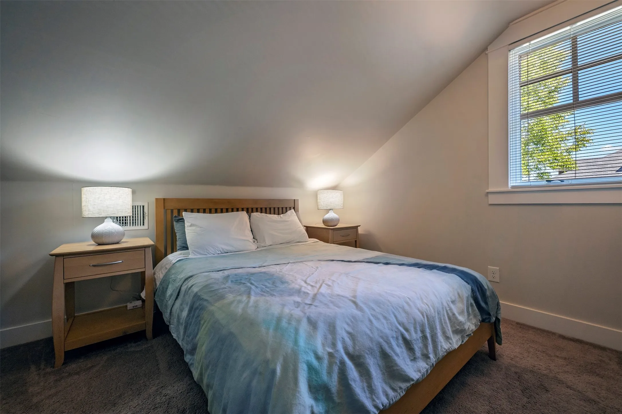 Single Family Residence For Sale in Tarrant County , 1604 S Adams Street, Fort Worth, Texas 76104, 3 Bedroom, 3 Bathroom, Garage spaces, 1,903 Sqft, built in 1911, mls#21398182, Real Estate Agent in Fort Worth, Homes For Sale in Tarrant county, Homes For Sale in Fort Worth, Realtor in Fort Worth Texas, Real Estate Brokerage Independent Realty Texas, Luminita Cordes Realtor