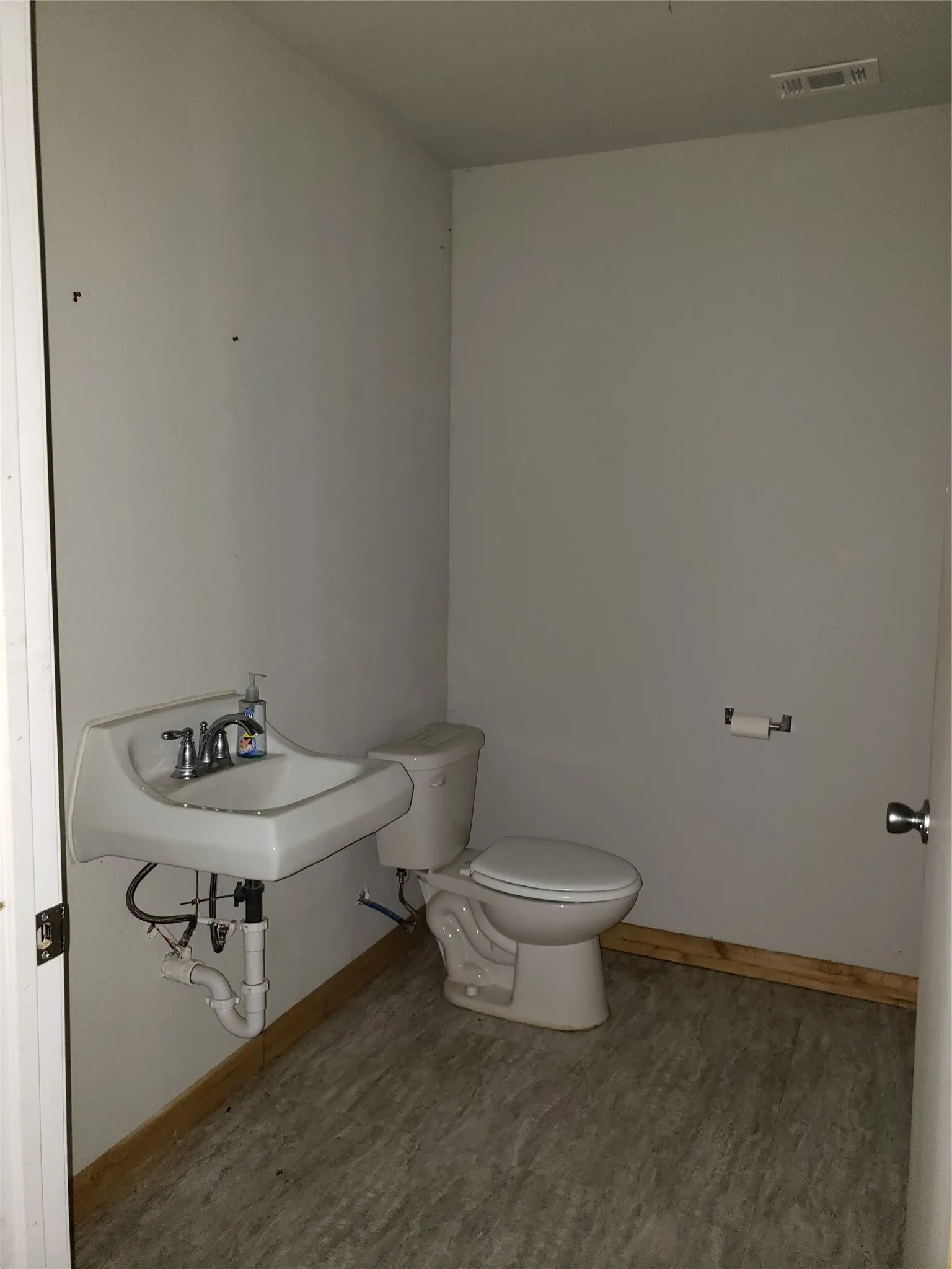 Office For Rent in Hunt County , 6689 State Highway 276 W, Royse City, Texas 75189, 0, 0, Garage spaces, 0 Sqft, built in 2017, mls#21398949, Real Estate Agent in Royse City, Homes For Rent in Hunt county, Homes For Rent in Royse City, Realtor in Royse City Texas, Real Estate Brokerage Independent Realty Texas, Luminita Cordes Realtor