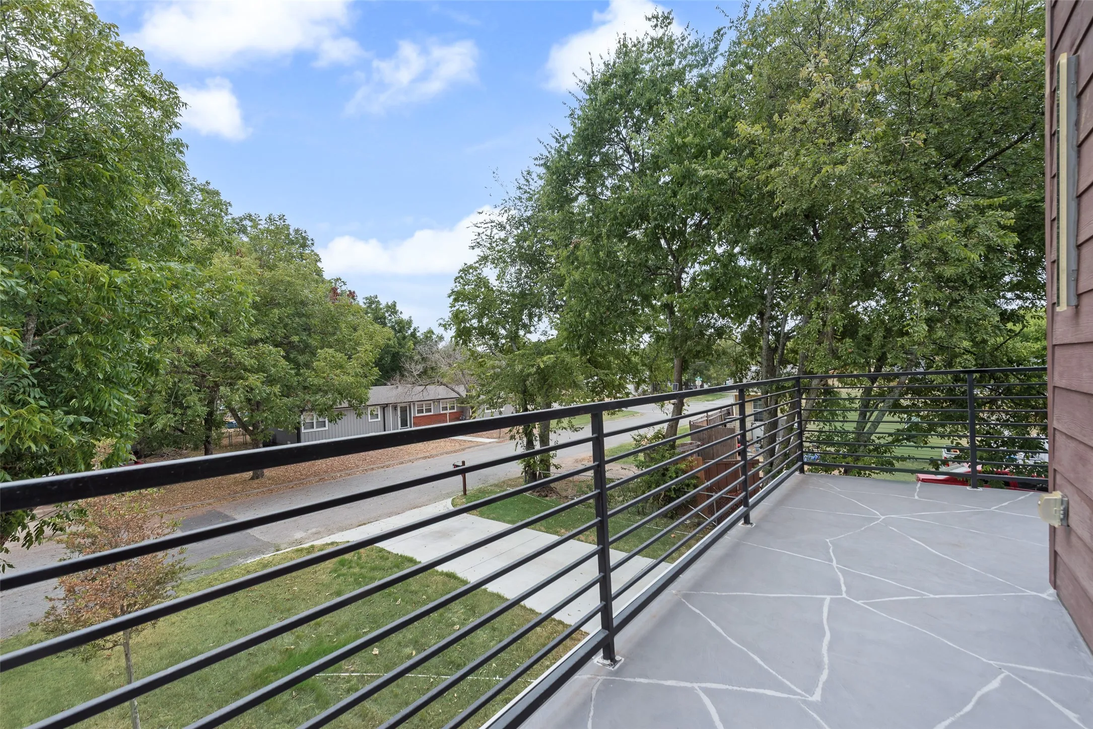 Single Family Residence For Sale in Johnson County , 810 Euclid Street, Cleburne, Texas 76033, 4 Bedroom, 4 Bathroom, 6 Garage spaces, 2,423 Sqft, built in 2025, mls#21399270, Real Estate Agent in Cleburne, Homes For Sale in Johnson county, Homes For Sale in Cleburne, Realtor in Cleburne Texas, Real Estate Brokerage Independent Realty Texas, Luminita Cordes Realtor