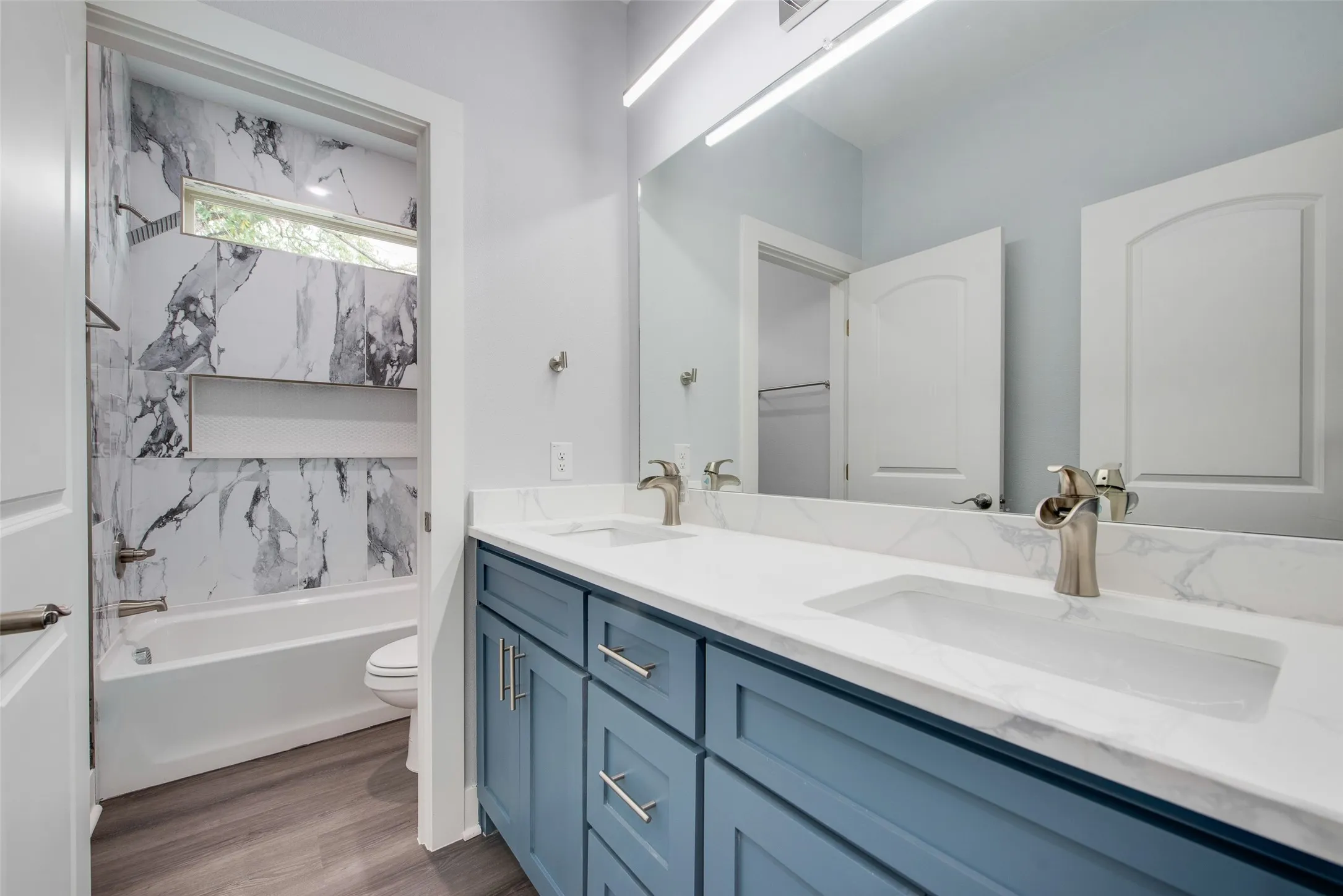 Single Family Residence For Sale in Johnson County , 810 Euclid Street, Cleburne, Texas 76033, 4 Bedroom, 4 Bathroom, 6 Garage spaces, 2,423 Sqft, built in 2025, mls#21399270, Real Estate Agent in Cleburne, Homes For Sale in Johnson county, Homes For Sale in Cleburne, Realtor in Cleburne Texas, Real Estate Brokerage Independent Realty Texas, Luminita Cordes Realtor