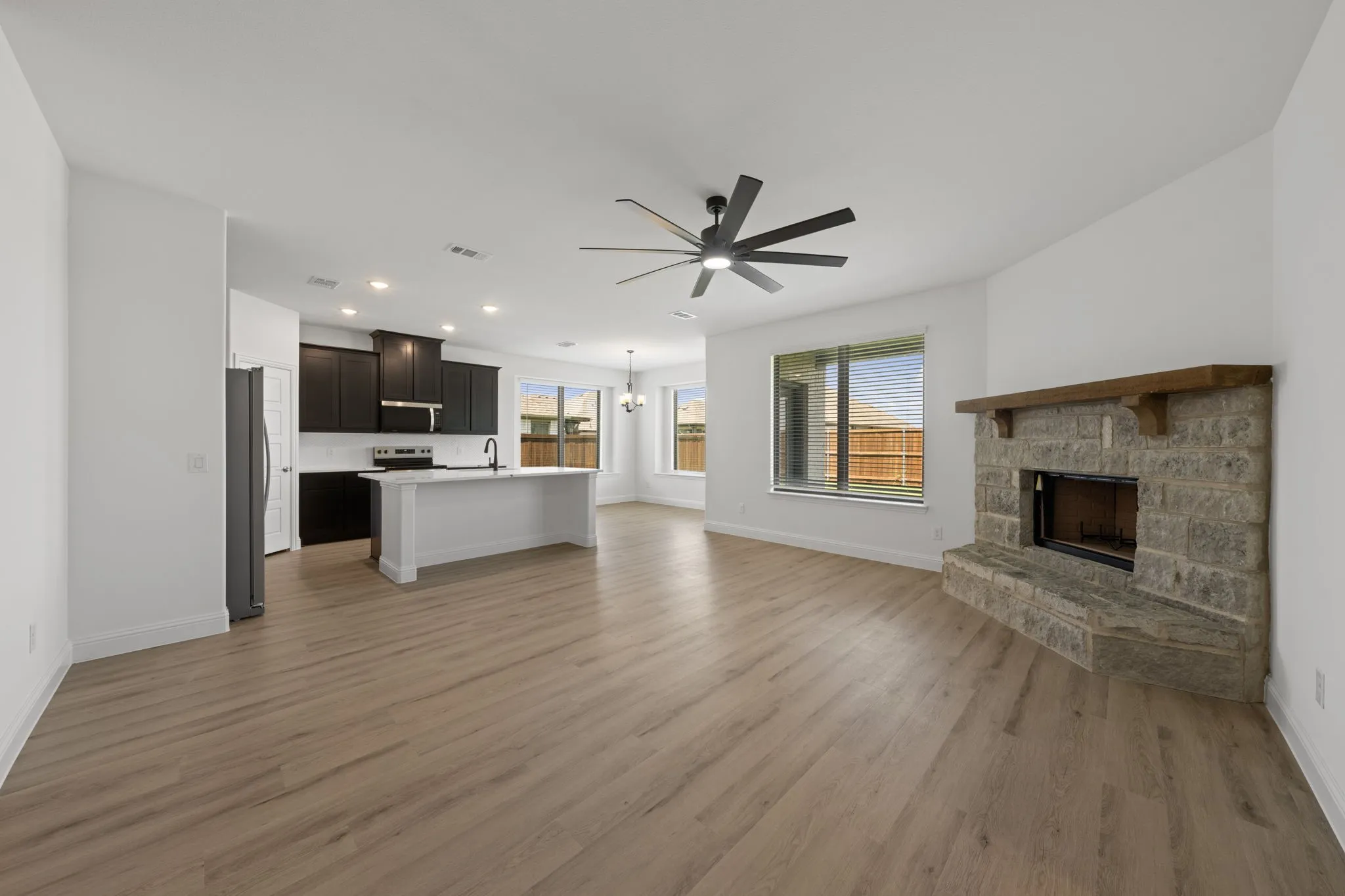 Single Family Residence For Sale in Johnson County , 401 Barnfield Road, Cleburne, Texas 76033, 3 Bedroom, 2 Bathroom, 2 Garage spaces, 1,994 Sqft, built in 2026, mls#21399258, Real Estate Agent in Cleburne, Homes For Sale in Johnson county, Homes For Sale in Cleburne, Realtor in Cleburne Texas, Real Estate Brokerage Independent Realty Texas, Luminita Cordes Realtor