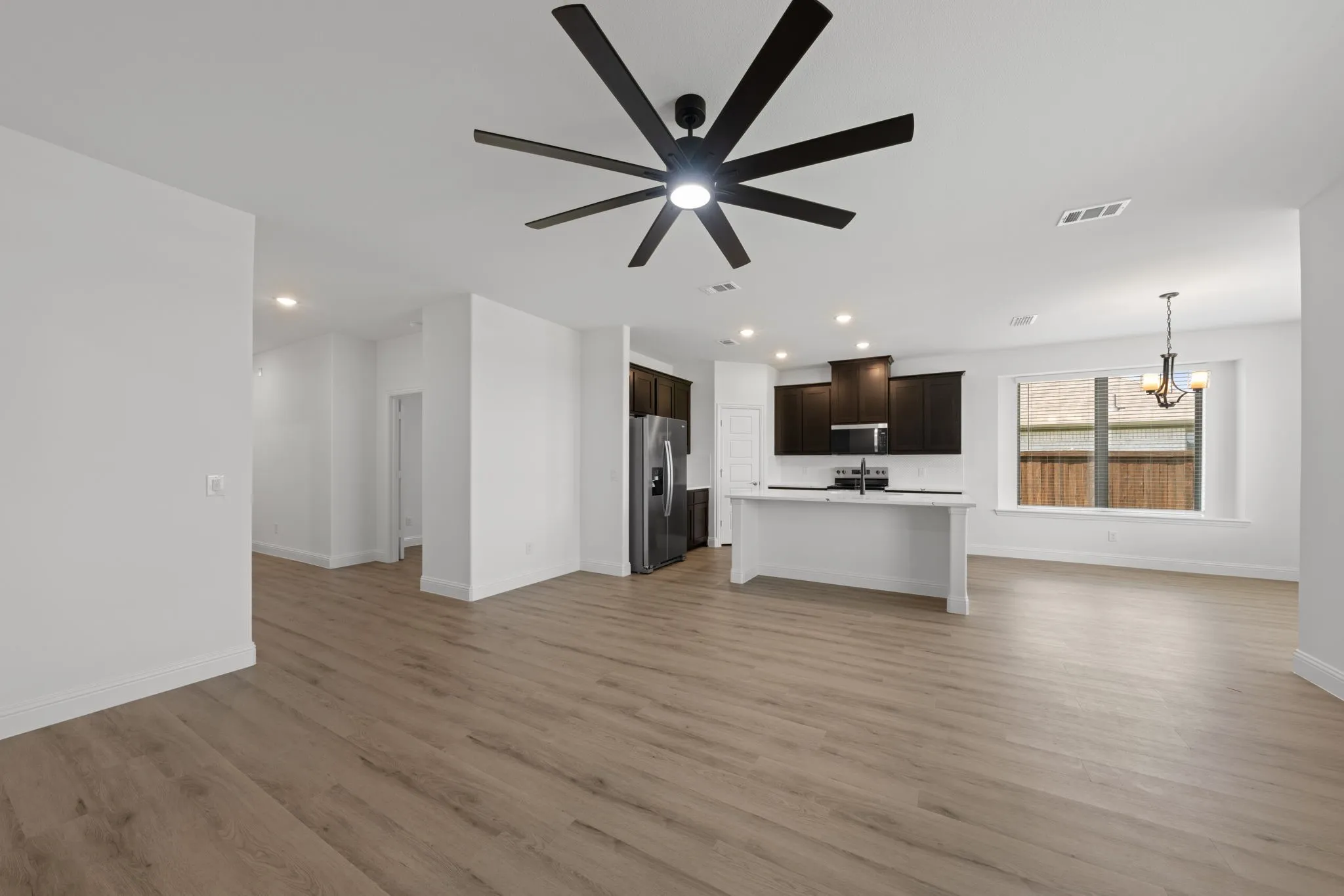 Single Family Residence For Sale in Johnson County , 401 Barnfield Road, Cleburne, Texas 76033, 3 Bedroom, 2 Bathroom, 2 Garage spaces, 1,994 Sqft, built in 2026, mls#21399258, Real Estate Agent in Cleburne, Homes For Sale in Johnson county, Homes For Sale in Cleburne, Realtor in Cleburne Texas, Real Estate Brokerage Independent Realty Texas, Luminita Cordes Realtor