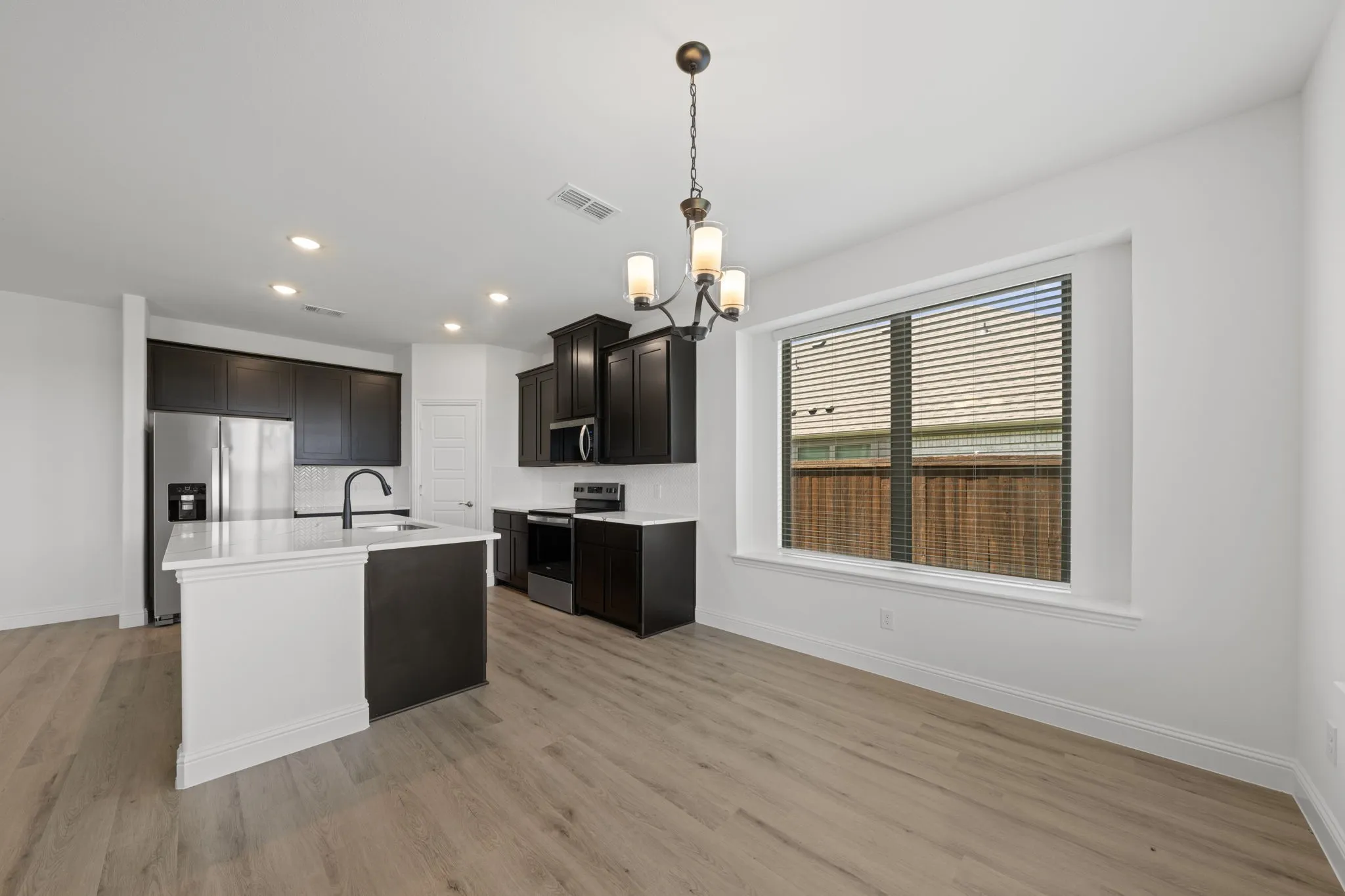 Single Family Residence For Sale in Johnson County , 401 Barnfield Road, Cleburne, Texas 76033, 3 Bedroom, 2 Bathroom, 2 Garage spaces, 1,994 Sqft, built in 2026, mls#21399258, Real Estate Agent in Cleburne, Homes For Sale in Johnson county, Homes For Sale in Cleburne, Realtor in Cleburne Texas, Real Estate Brokerage Independent Realty Texas, Luminita Cordes Realtor