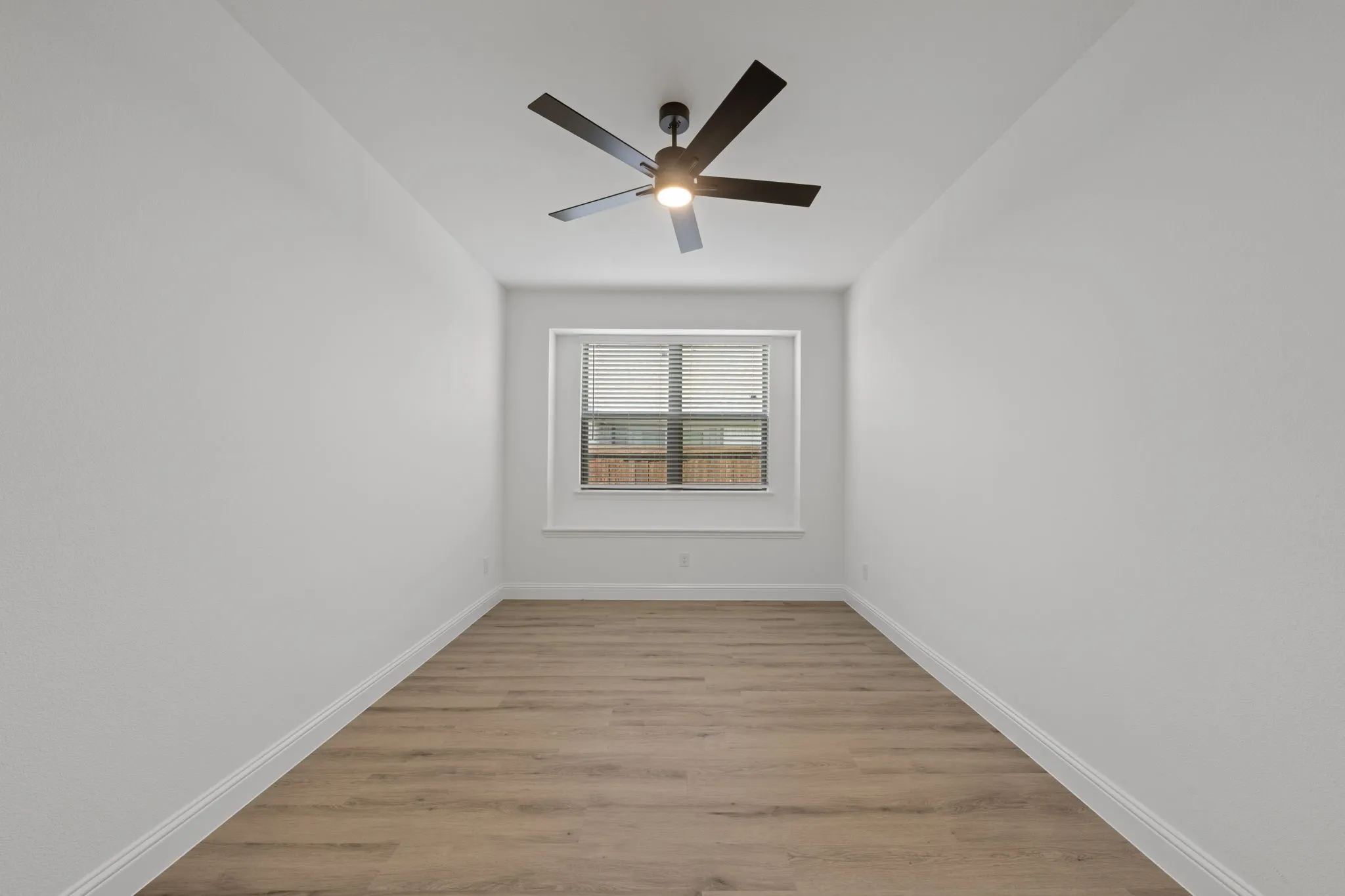 Single Family Residence For Sale in Johnson County , 401 Barnfield Road, Cleburne, Texas 76033, 3 Bedroom, 2 Bathroom, 2 Garage spaces, 1,994 Sqft, built in 2026, mls#21399258, Real Estate Agent in Cleburne, Homes For Sale in Johnson county, Homes For Sale in Cleburne, Realtor in Cleburne Texas, Real Estate Brokerage Independent Realty Texas, Luminita Cordes Realtor